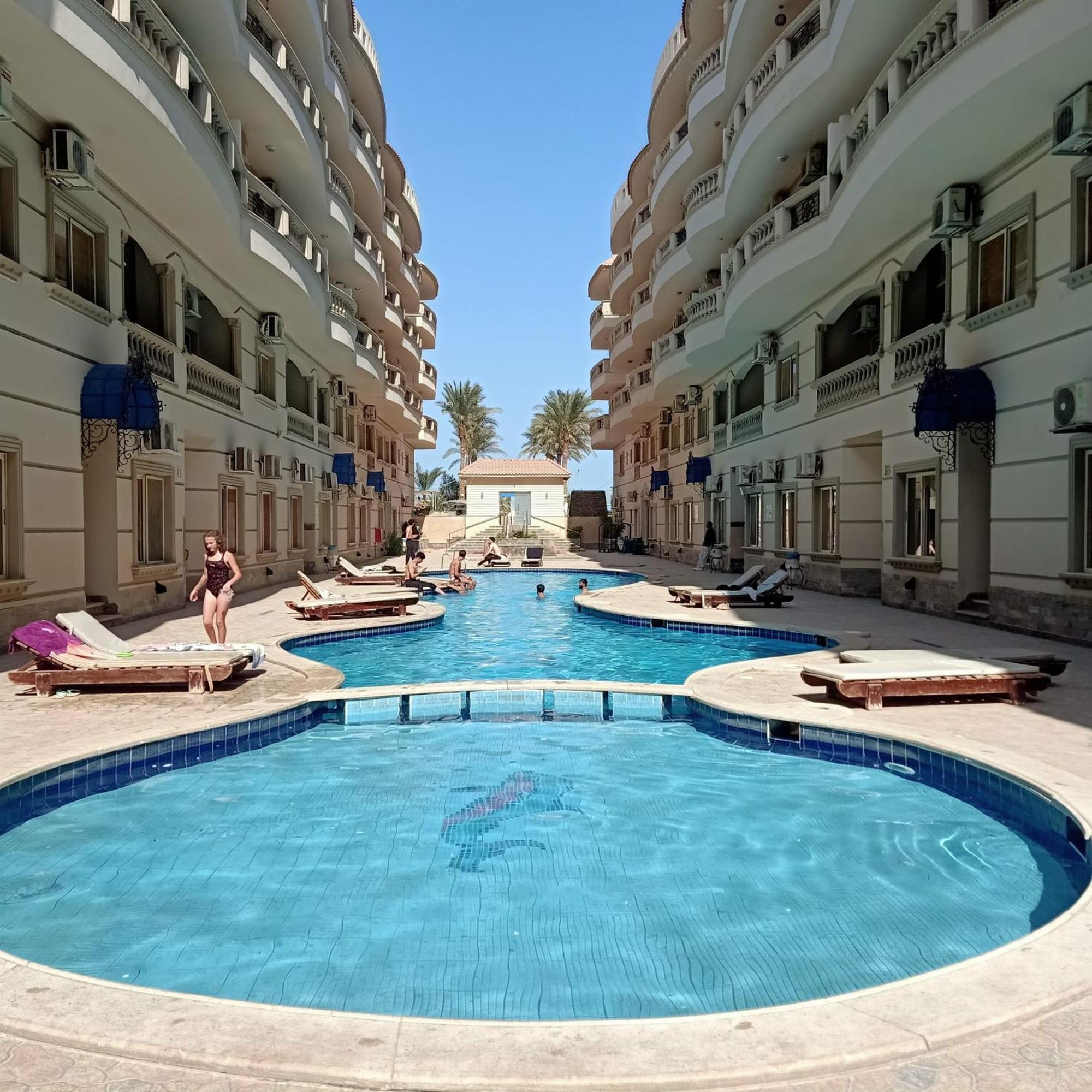 Nour Plaza Sea View Aparthotel Hurghada