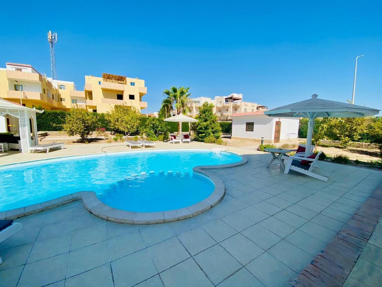 Villa In Heart Of *