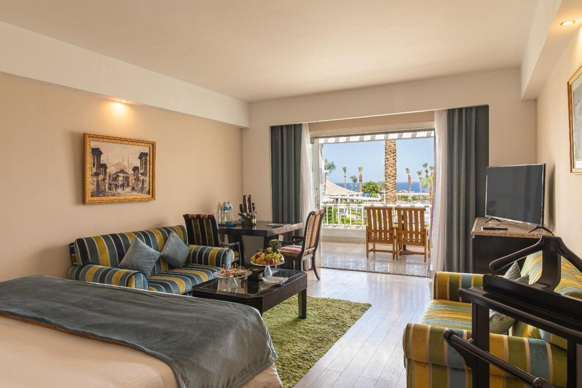 Monte Carlo & (adults Only)
