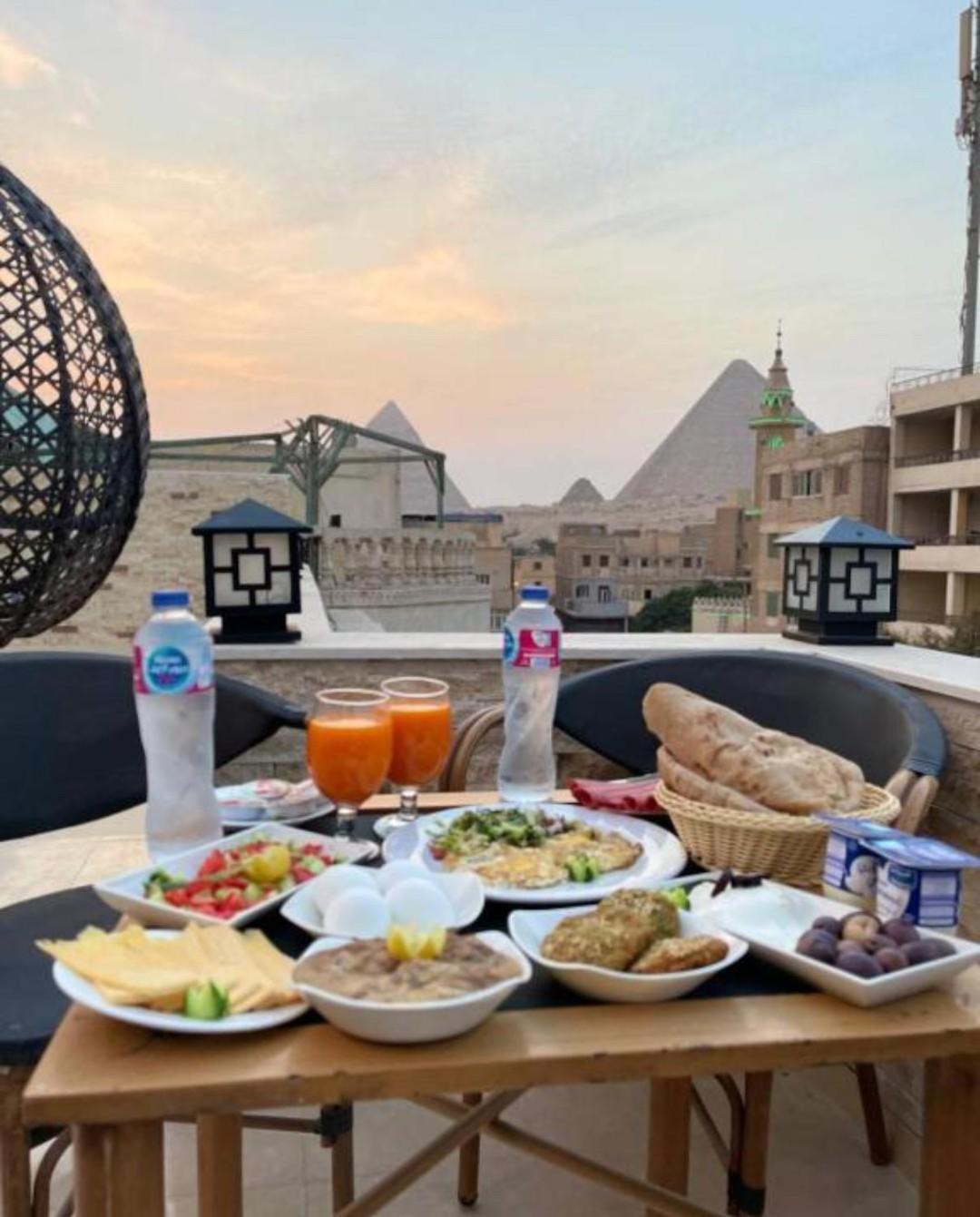 Demo Pyramids View 4* Kafrat al Jabal