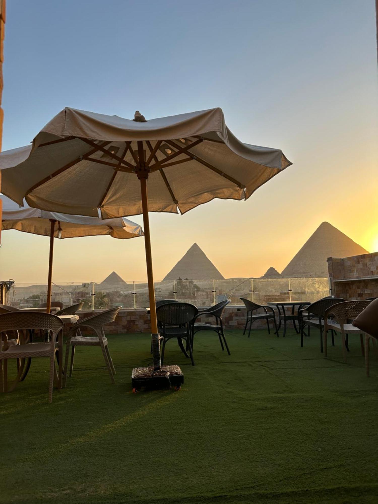Demo Pyramids View 4*