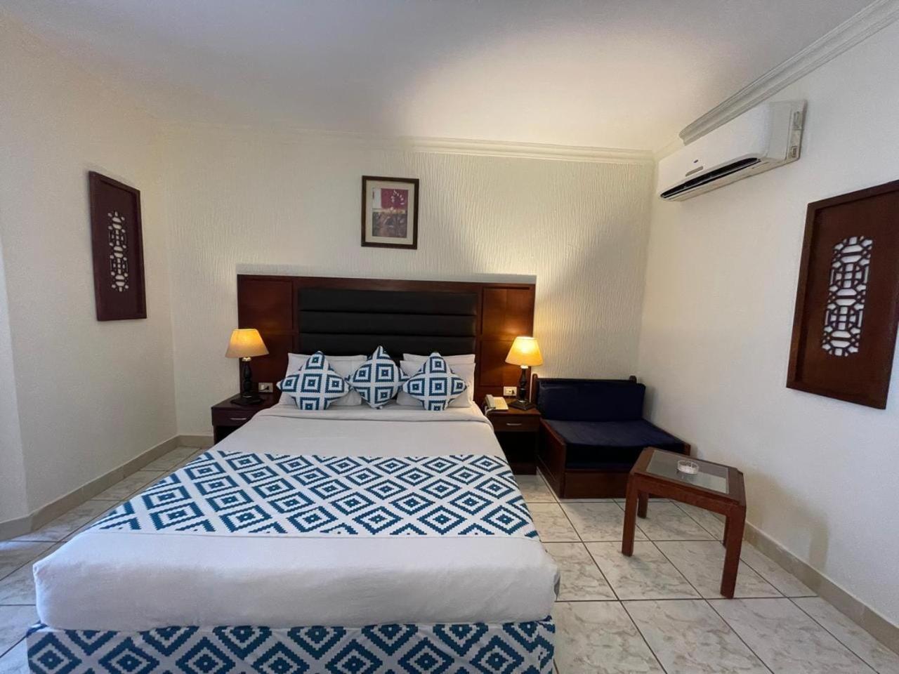 Sharm Holiday Resort 4* Şarm El-Şeyh