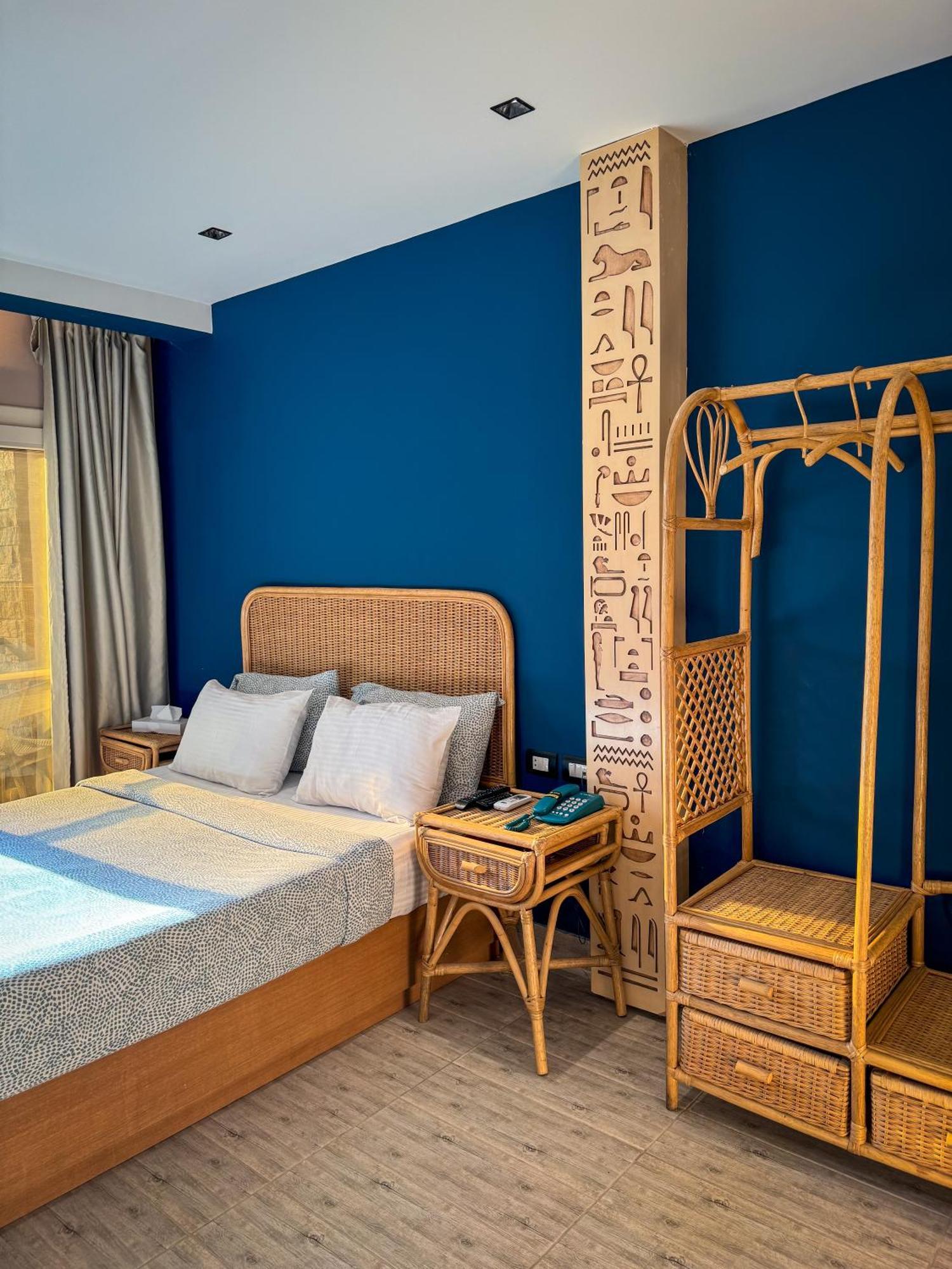 Jimmy Pyramids 4* Kafrat al Jabal