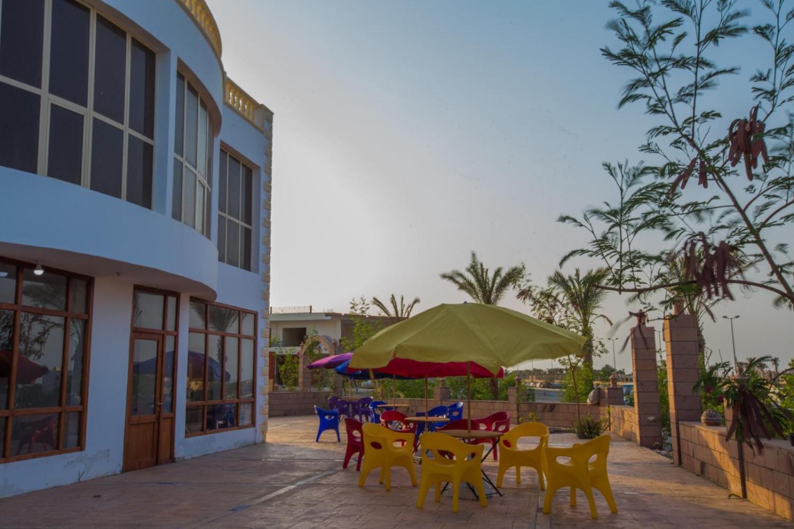 Hotel Star House And Diving Center 3*