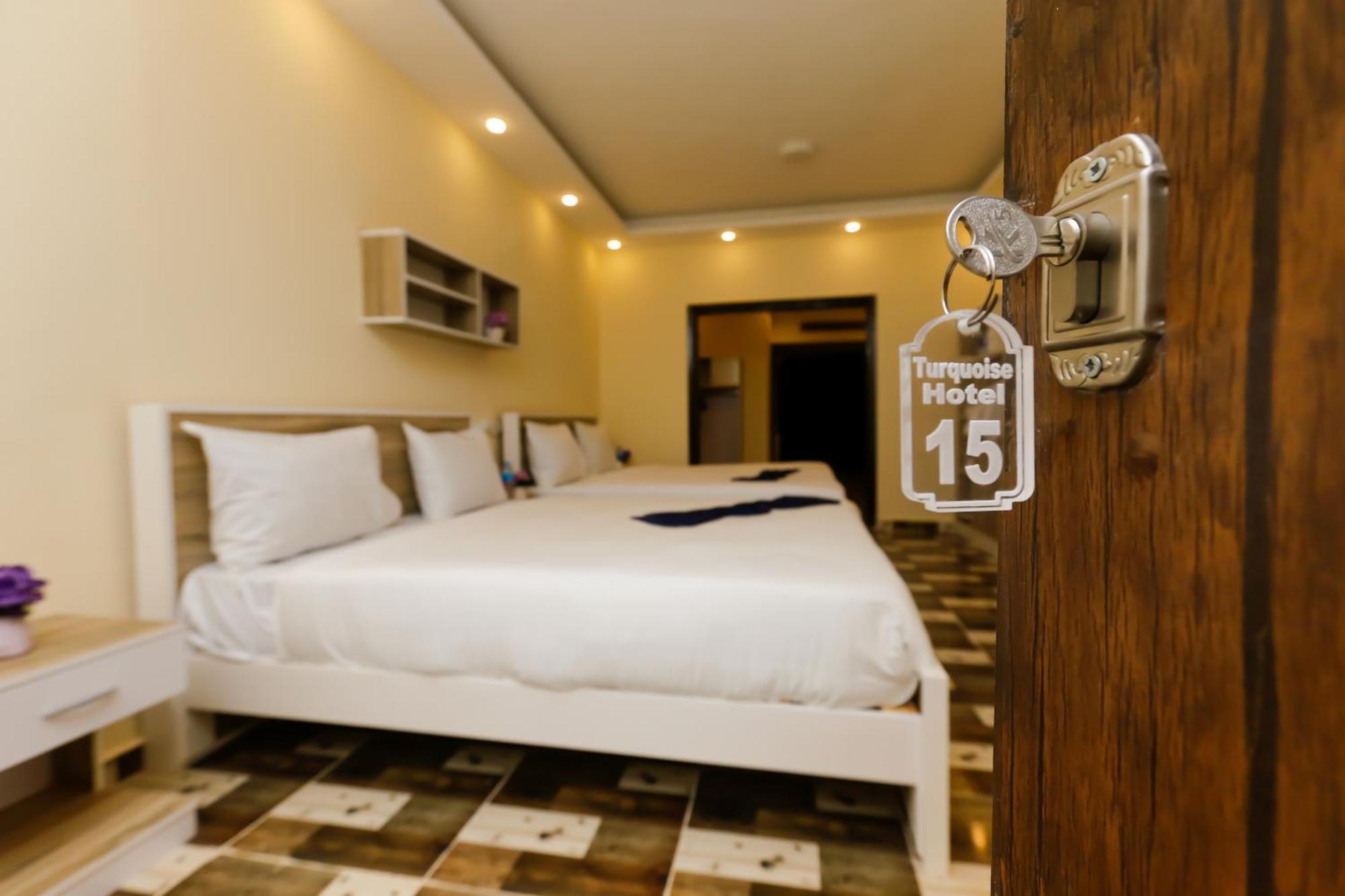 Turquoise Pyramids Gate Centre 3* Kafrat al Jabal
