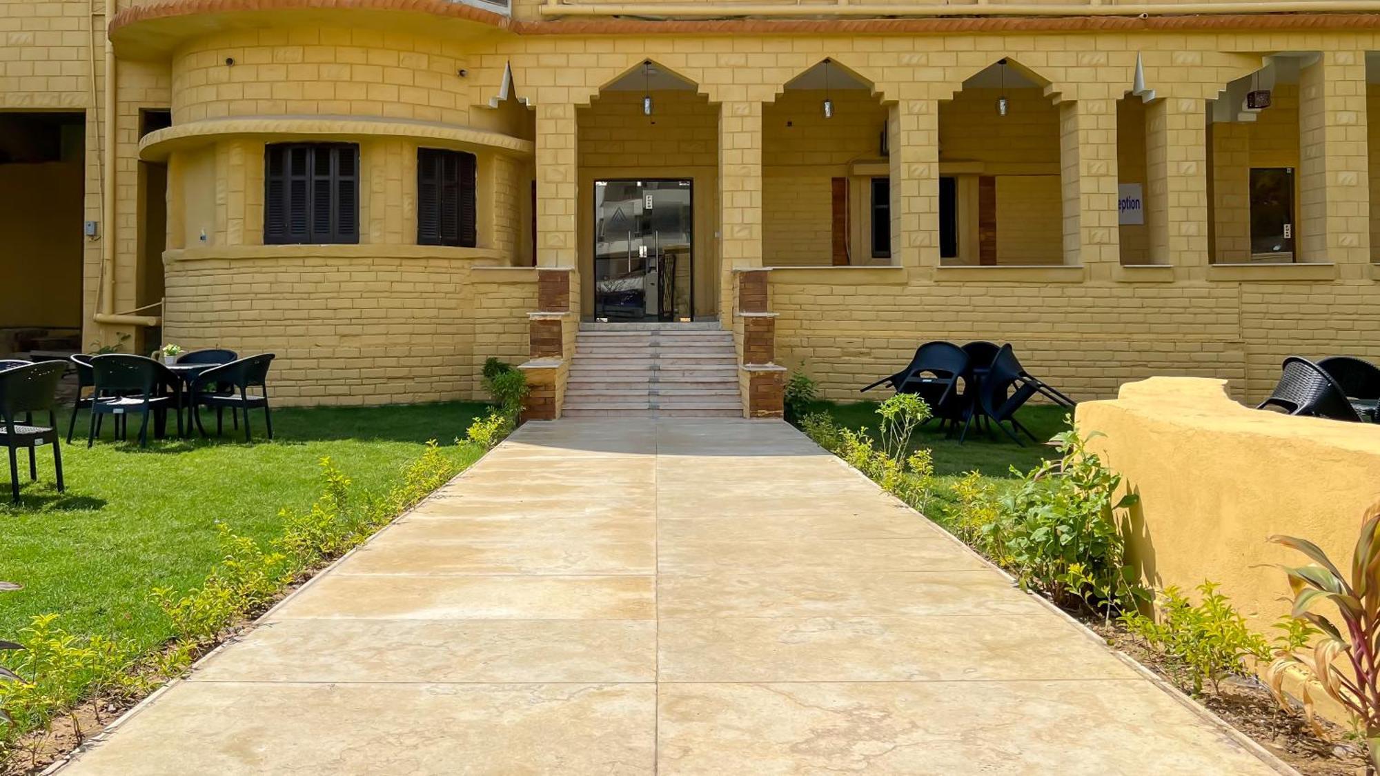 Turquoise Pyramids Gate Centre Hotel 3*