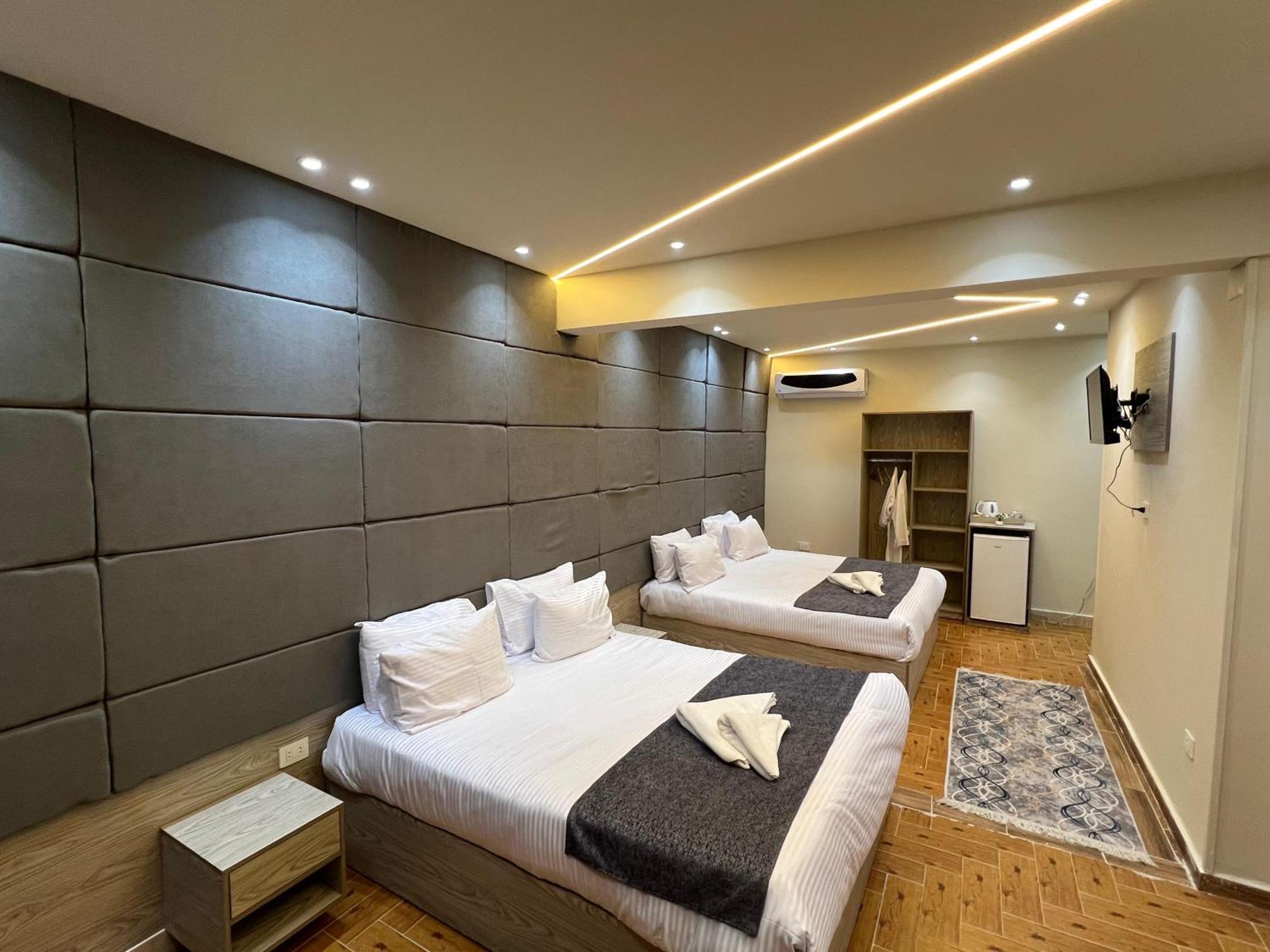 New Scarab Pyramids View Hotel