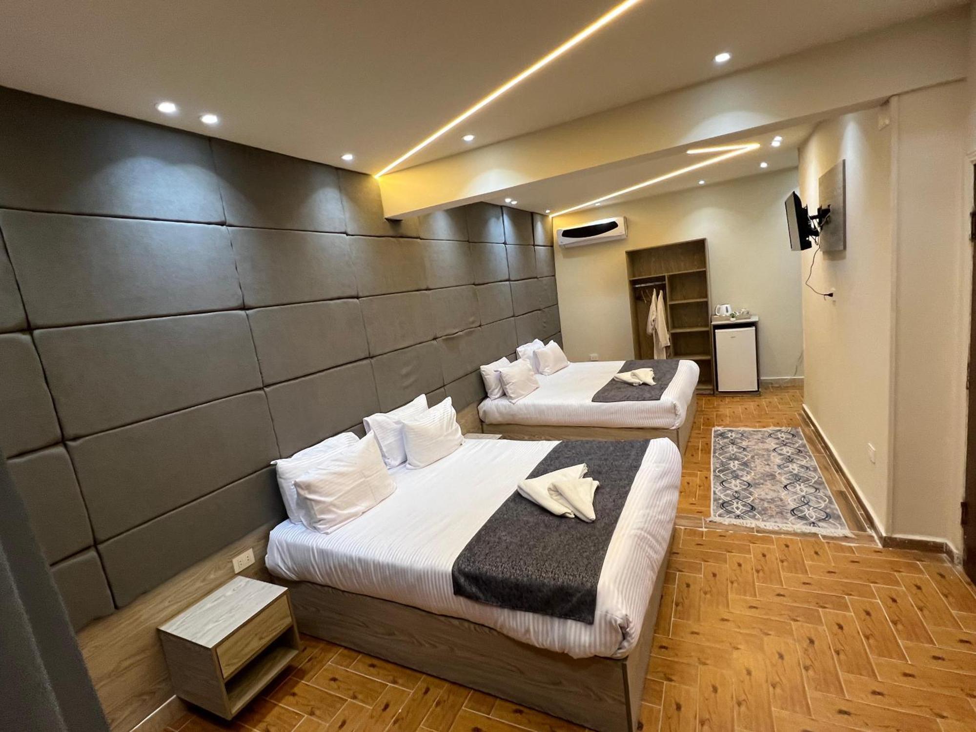 New Scarab Pyramids View Hotel