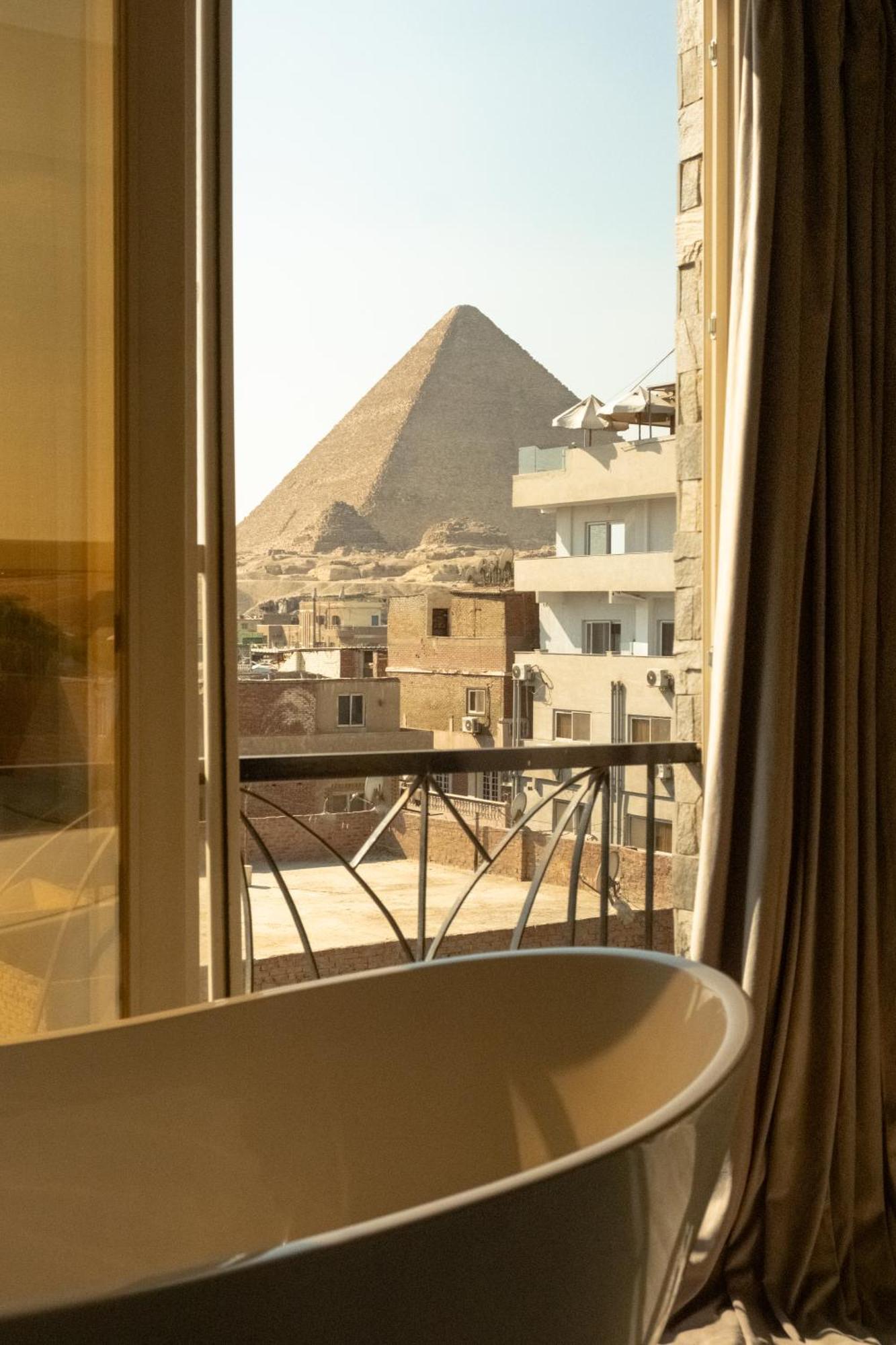 Jimmy Pyramids 4* Kafrat al Jabal