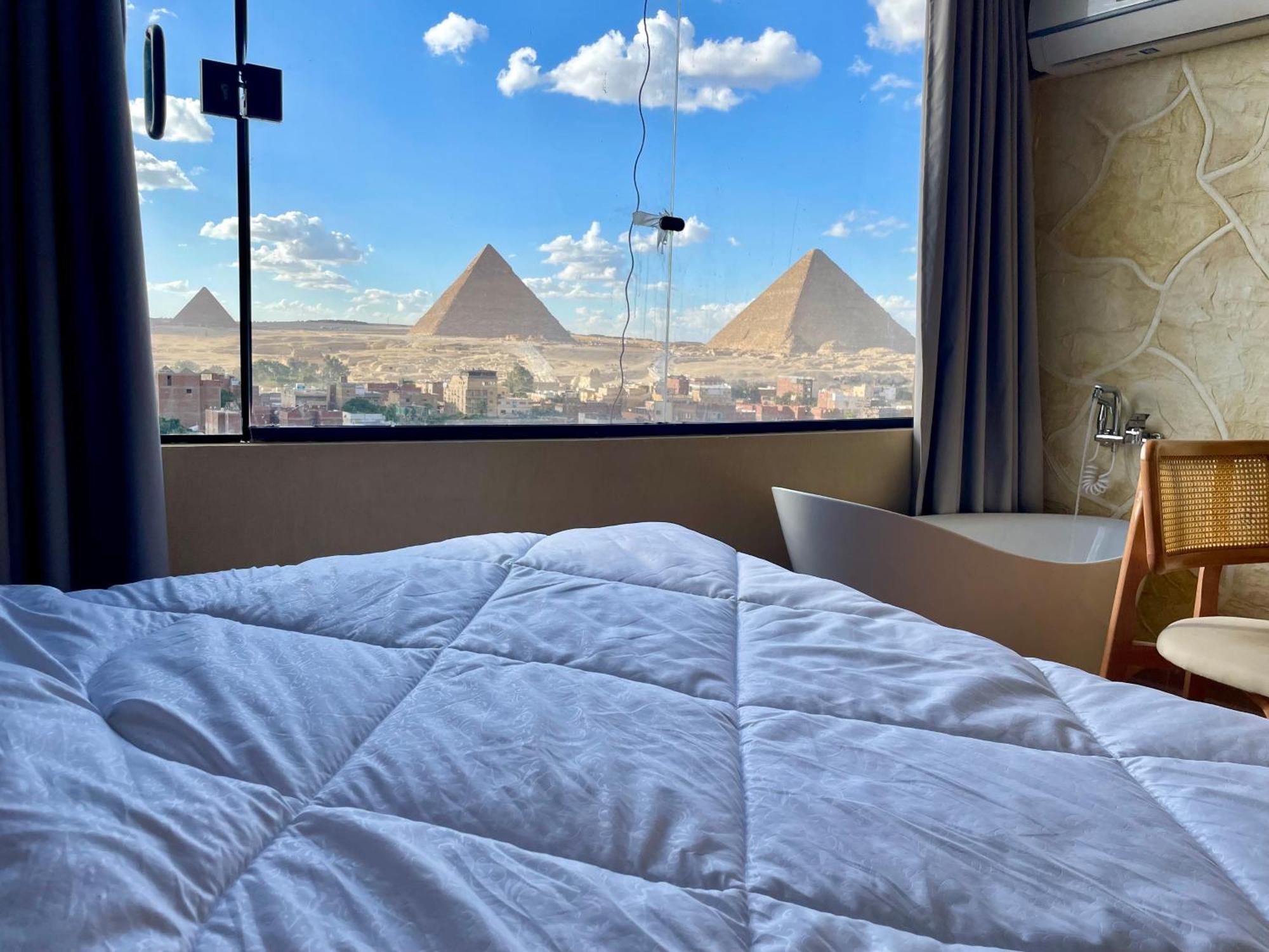 Hotel Eterna Pyramids