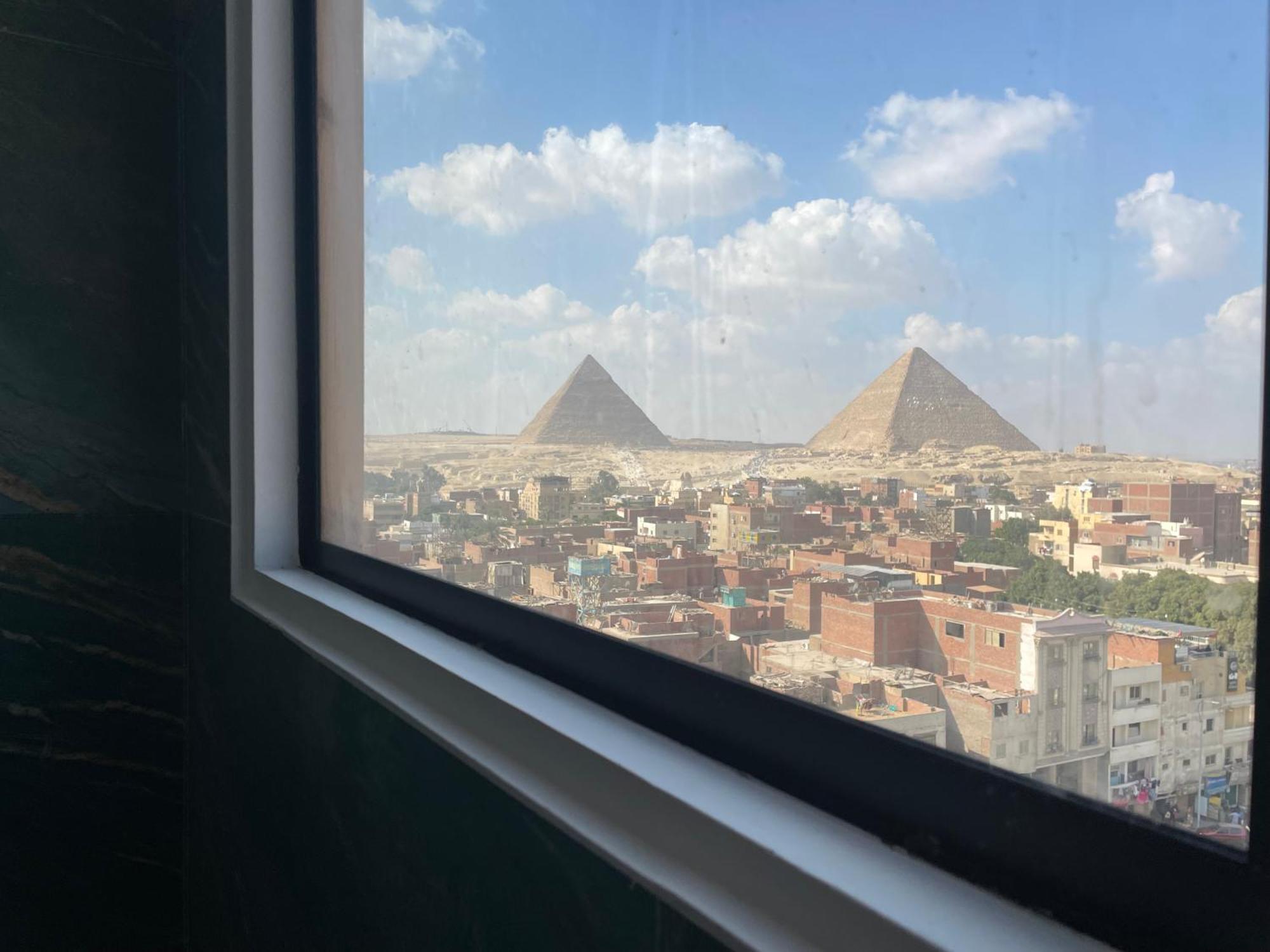 Eterna Pyramids Hotel