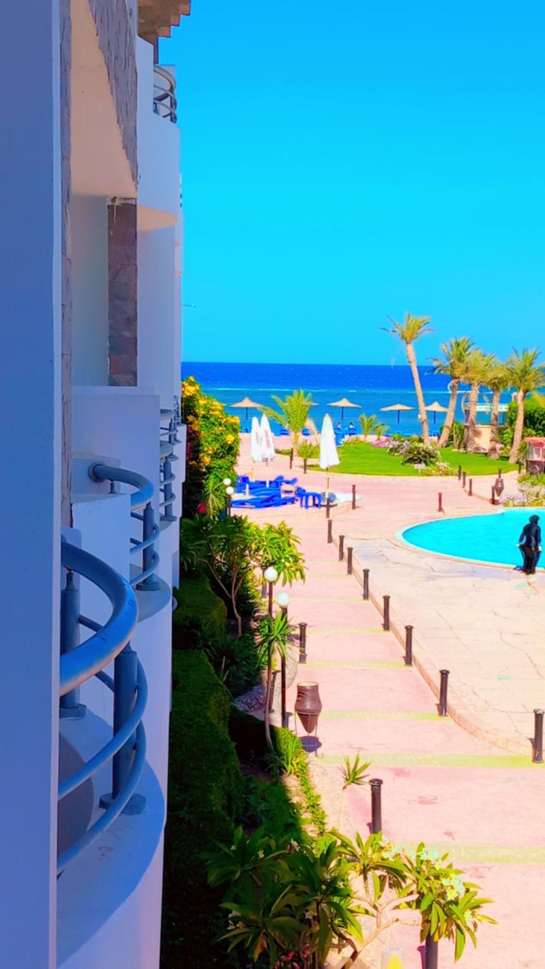 Aparthotel Cecelia *