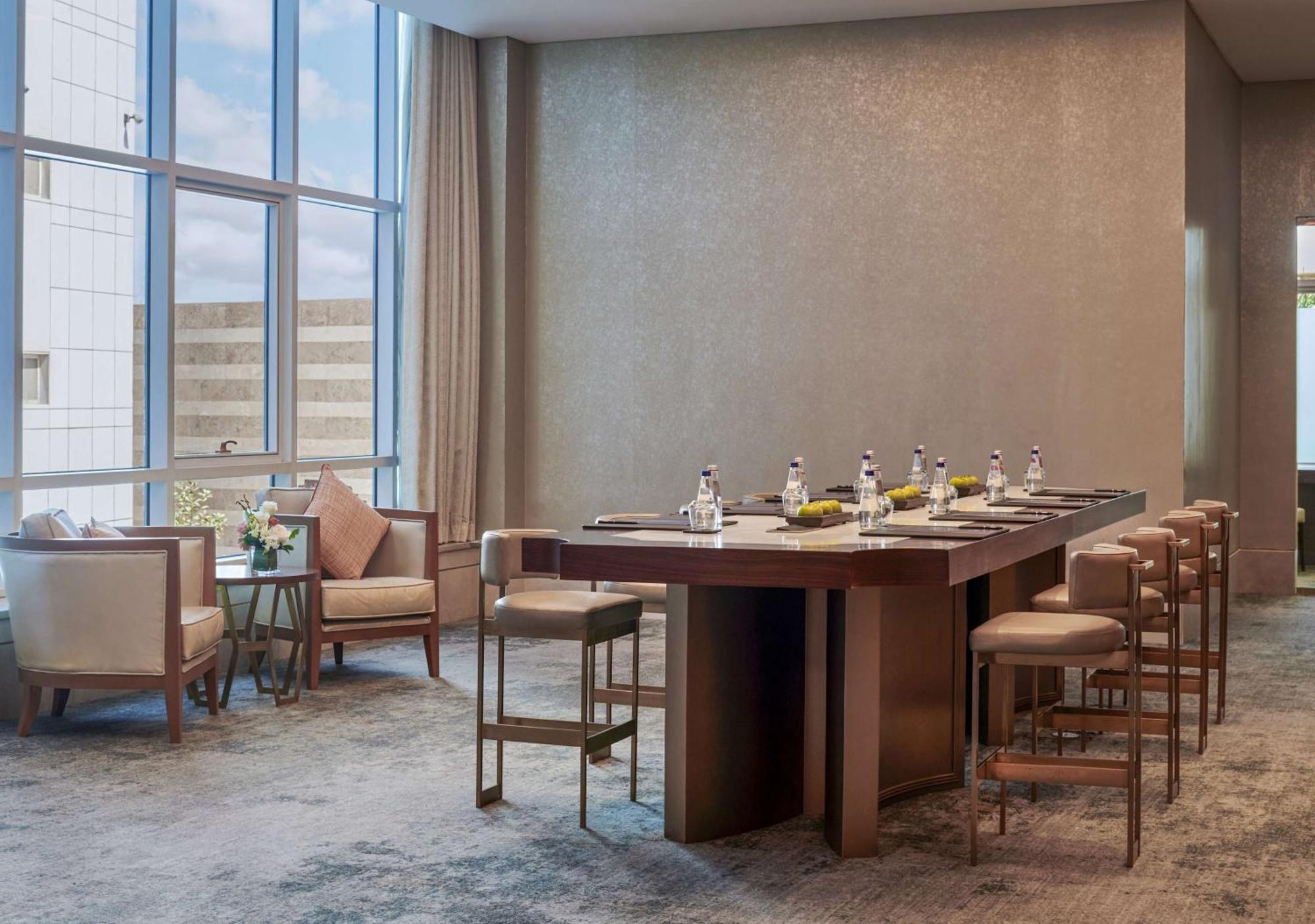 Hilton Nile Maadi Hotel 5*