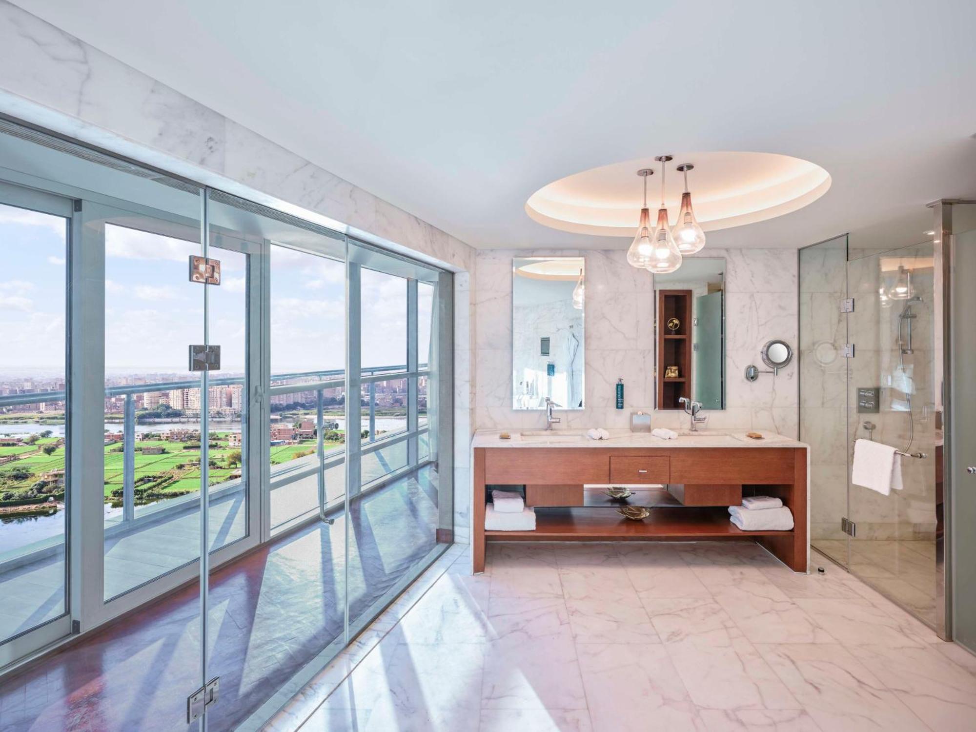 Hilton Nile Maadi 5*