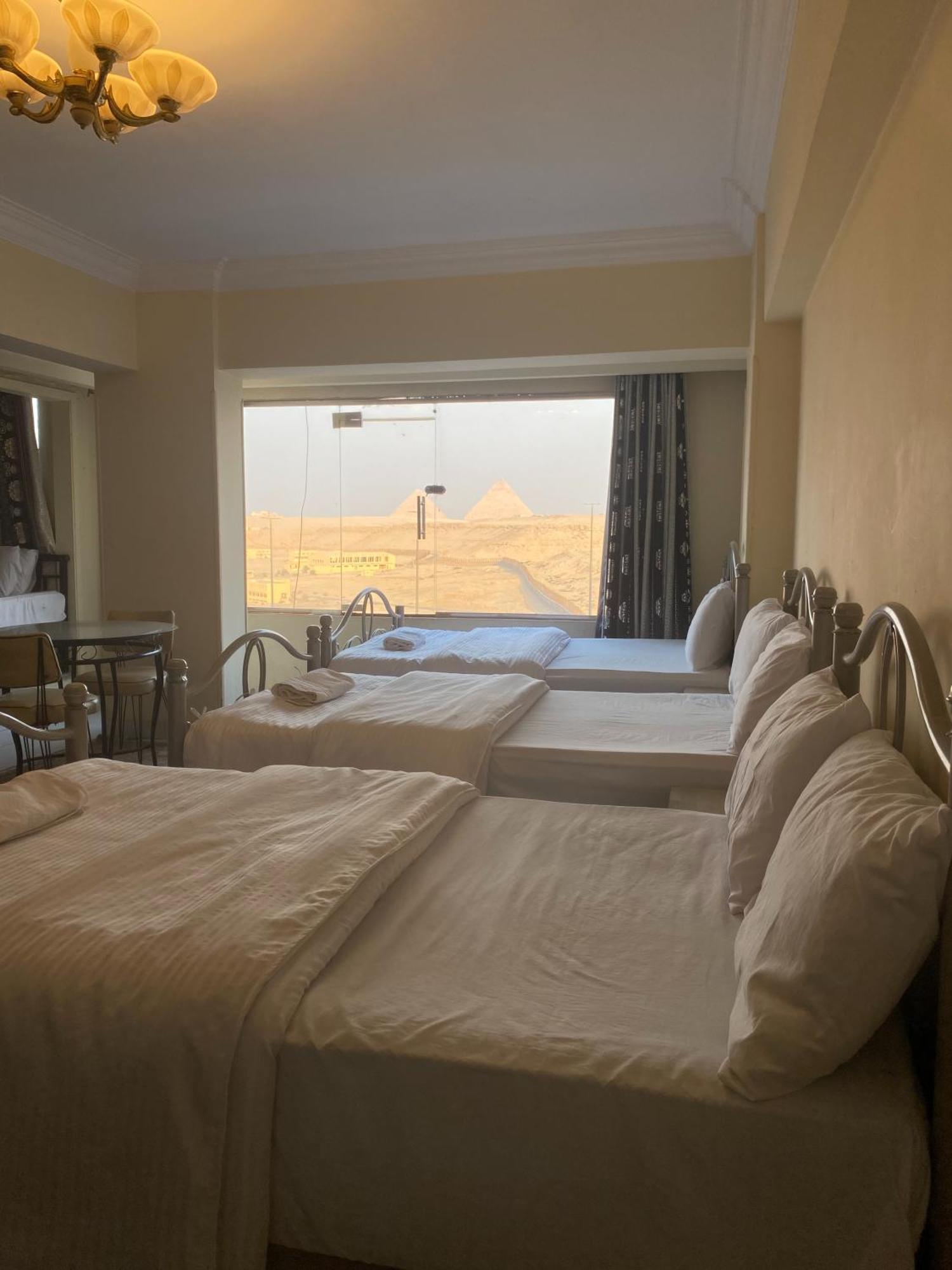 Otel Pyramita 3*