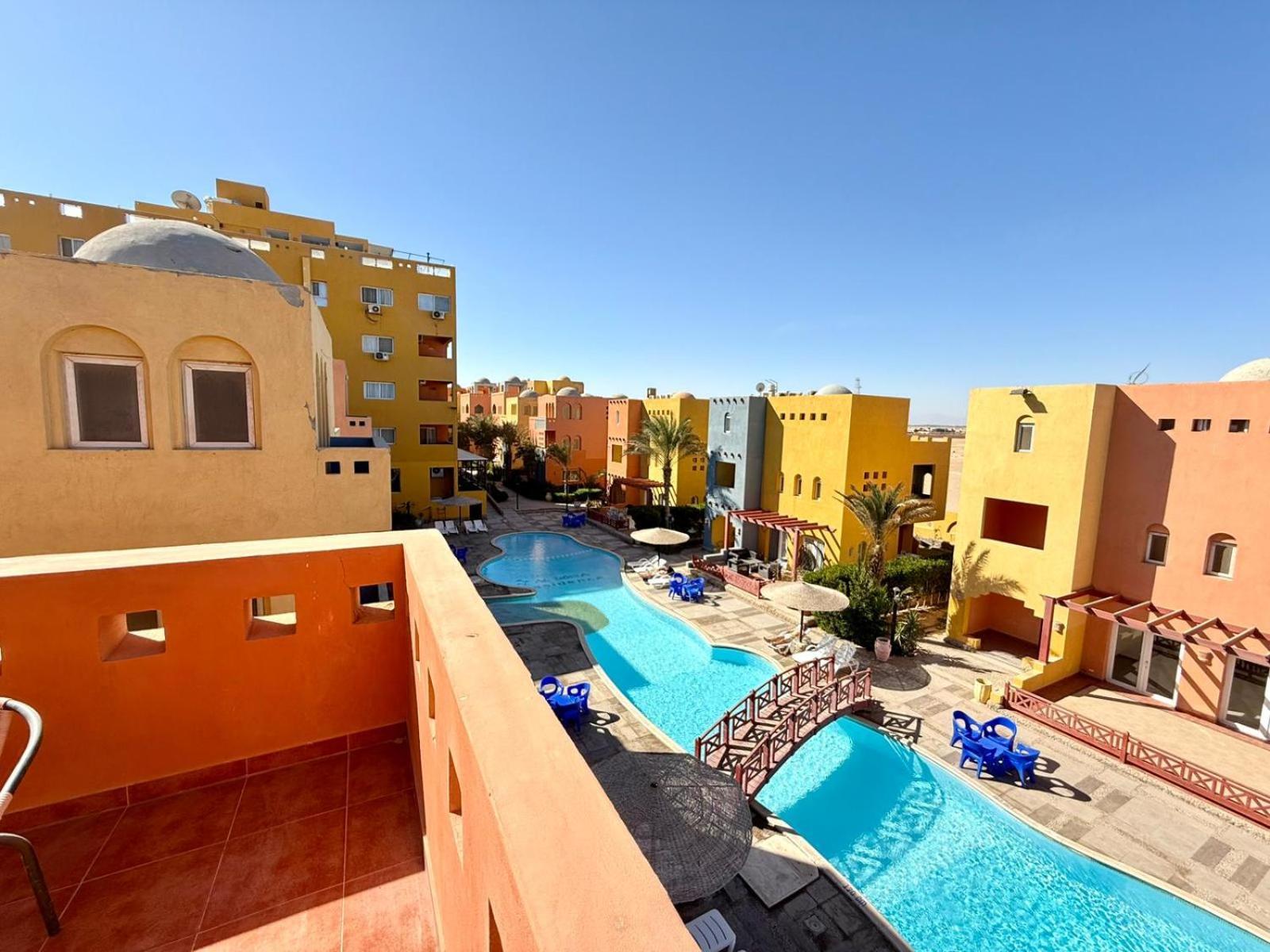 Luxury 4br Sea View Aldora Resort, Villa