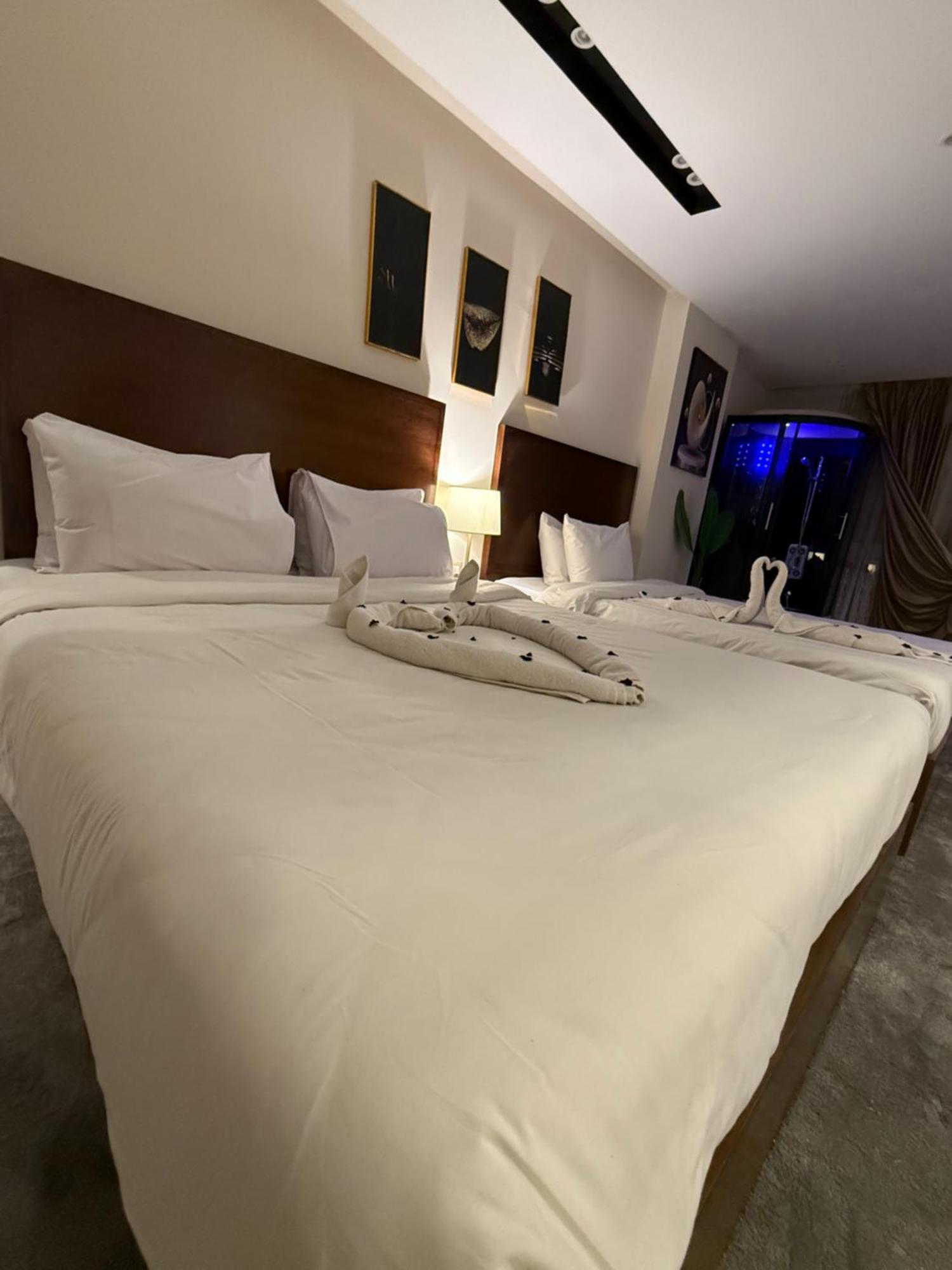 Topaz Pyramids View Hotel *
