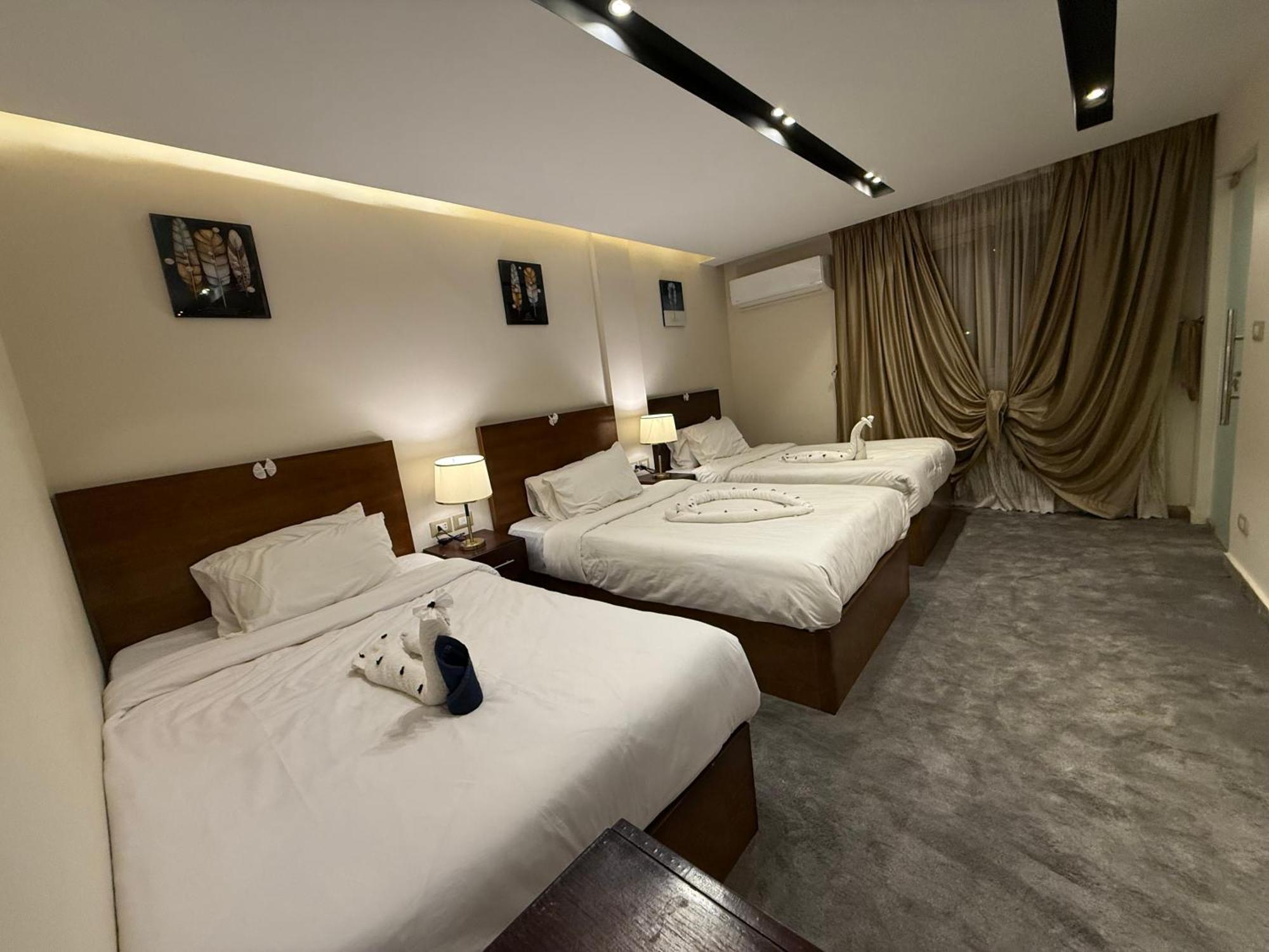 Hotel Topaz Pyramids View Kafrat al Jabal