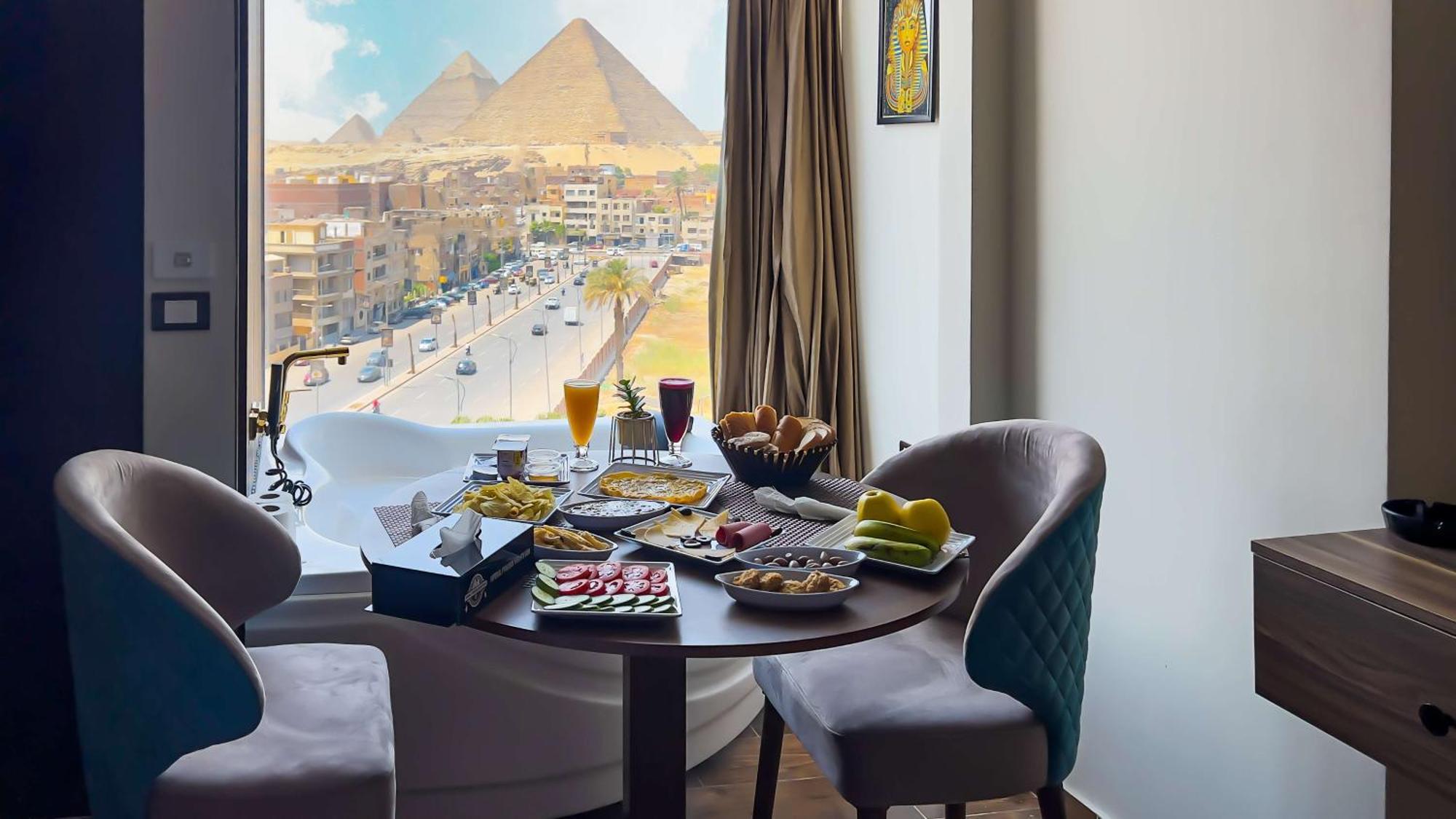 Imperial Pyramids View * Nazlet el-Sisi