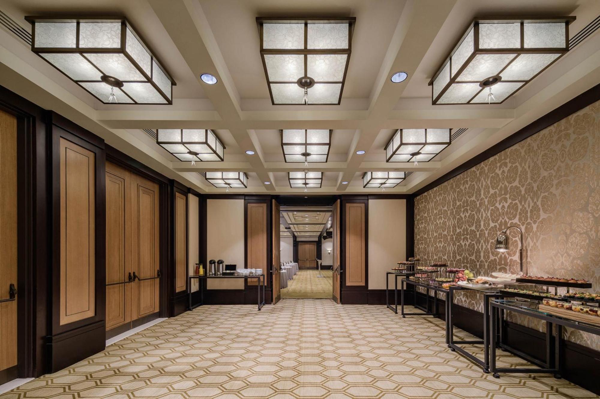Hotel The St. Regis 5*