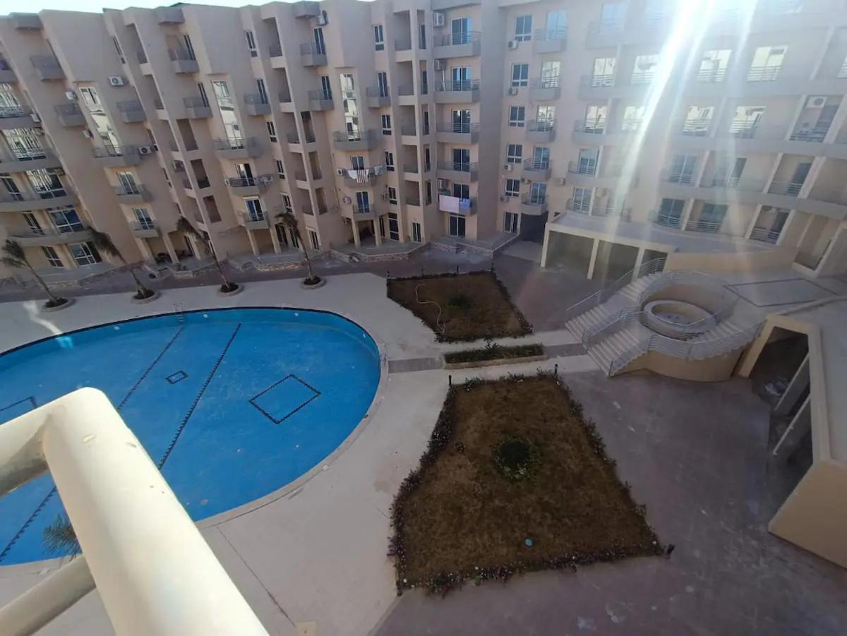 Luxury Modern Near Airport & Downtown Apartment