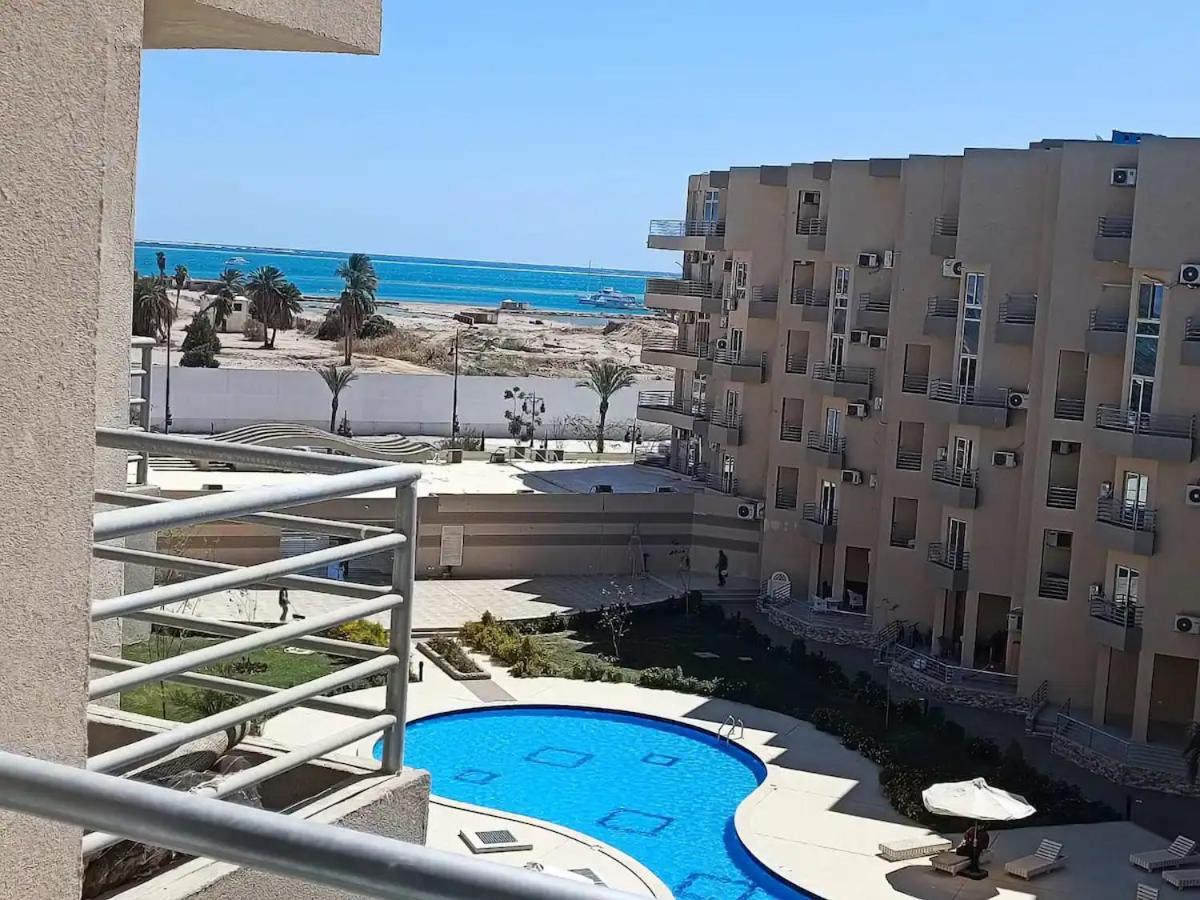 Luxury Modern Near Airport & Downtown Apartment Hurghada