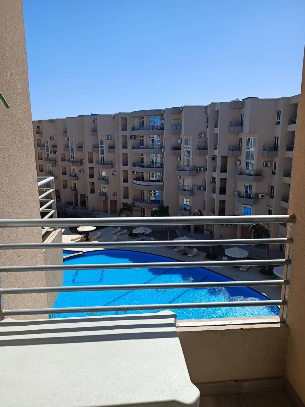 Luxury Modern Near Airport & Downtown Apartment Hurghada