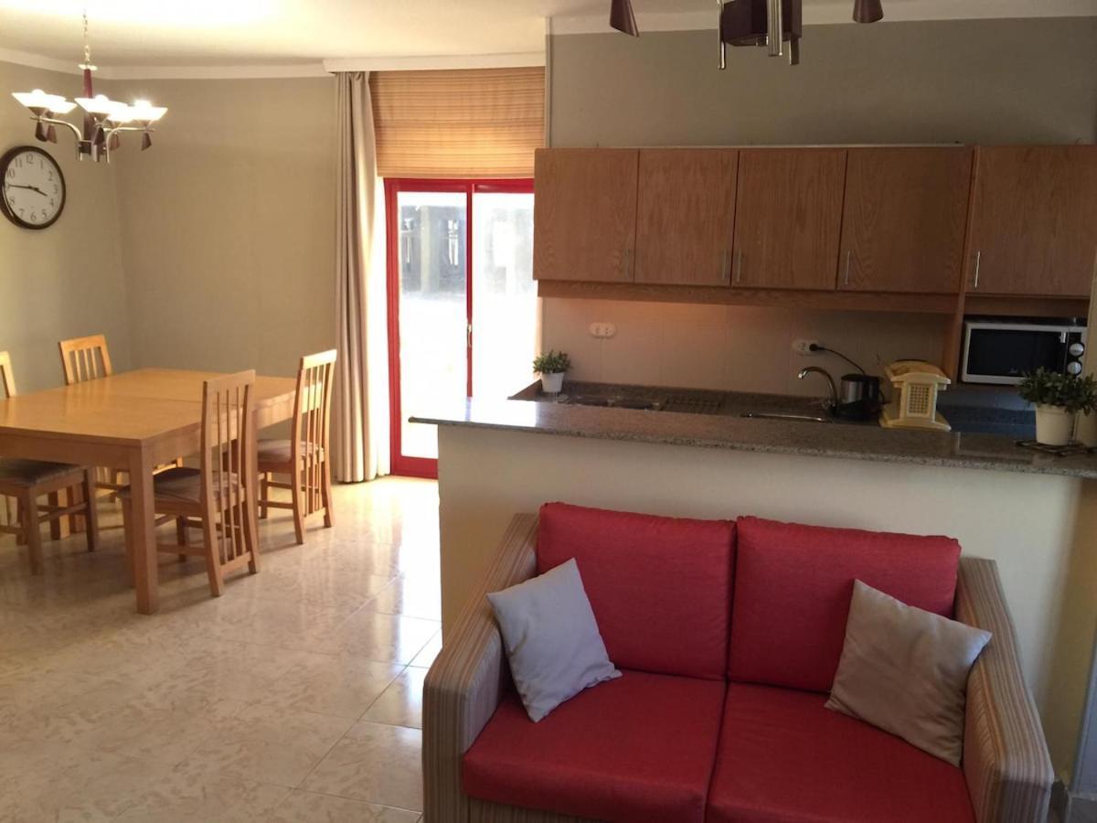 Apartment Cozy With Red Sea View