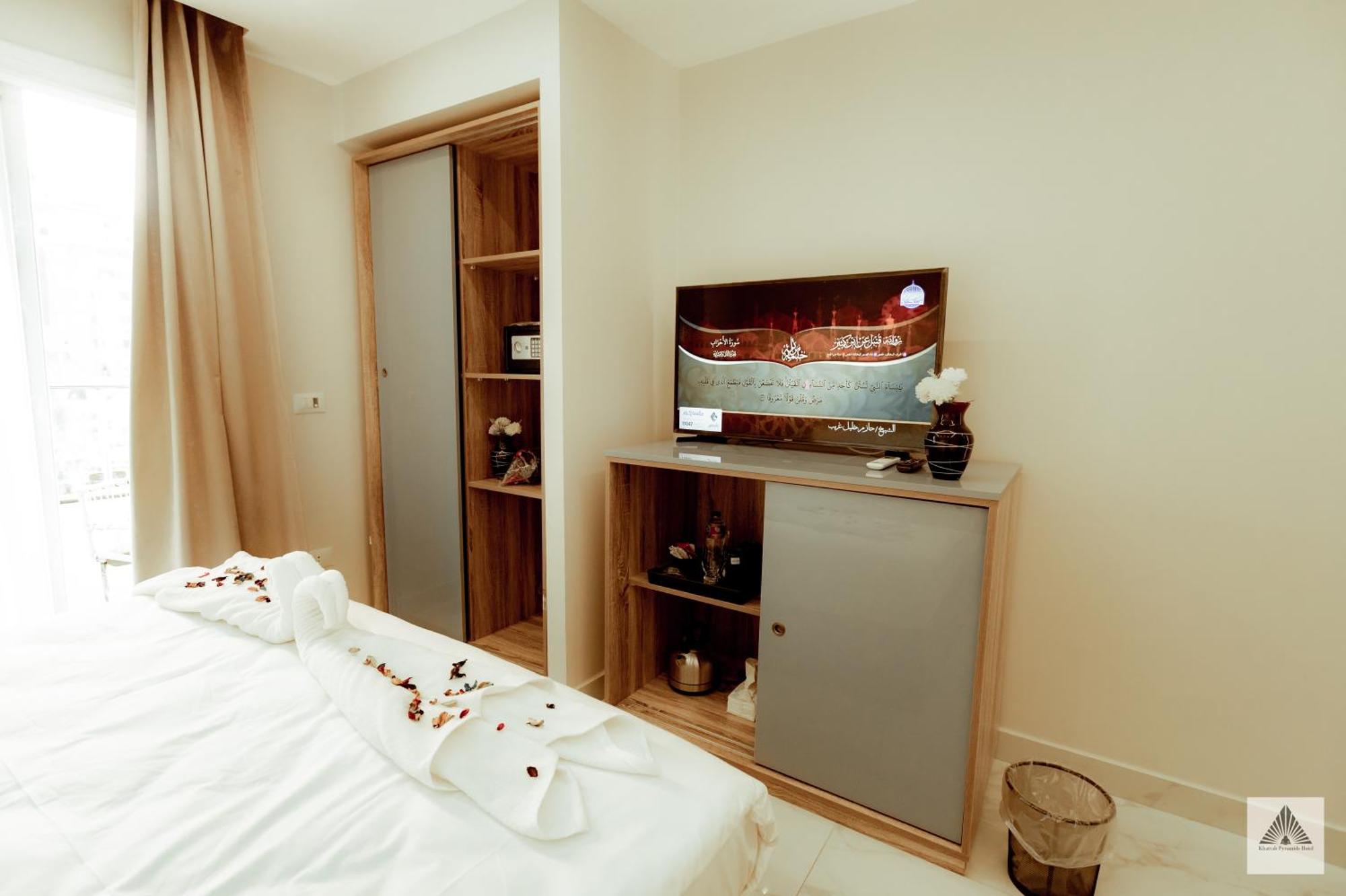 Hotel East Pyramids View 2*
