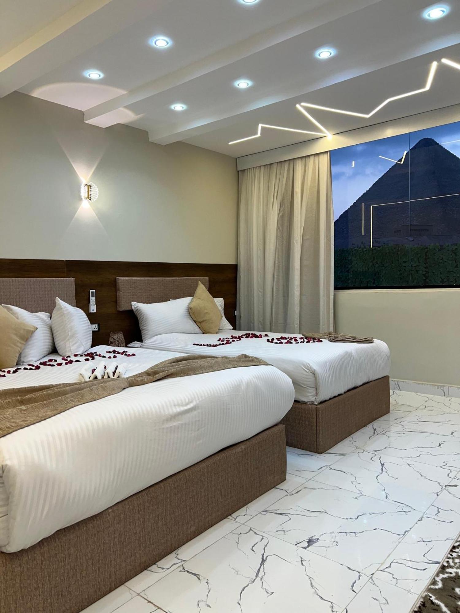 Hotel New Golf Pyramids View 3*