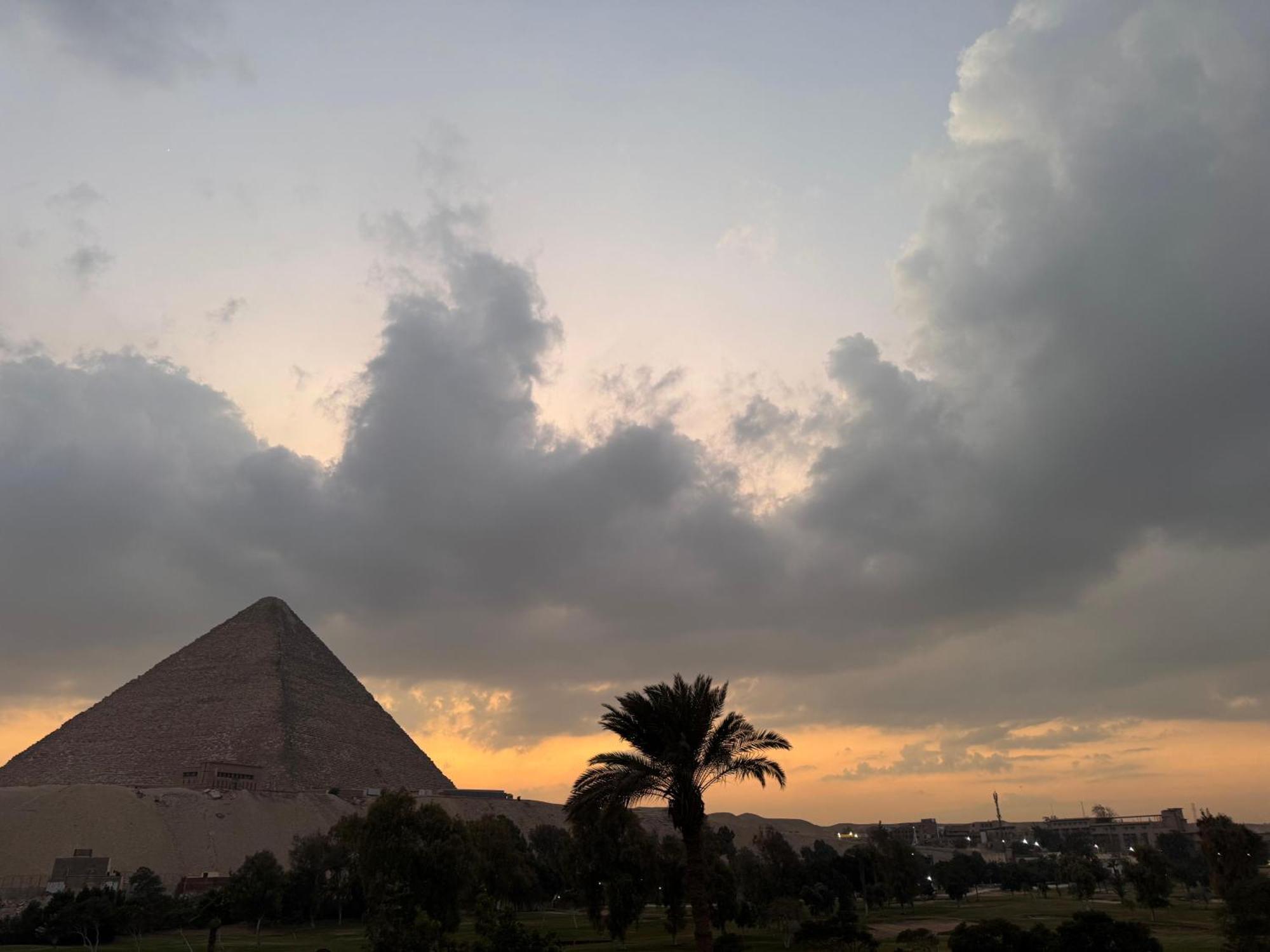 Hotel New Golf Pyramids View 3*