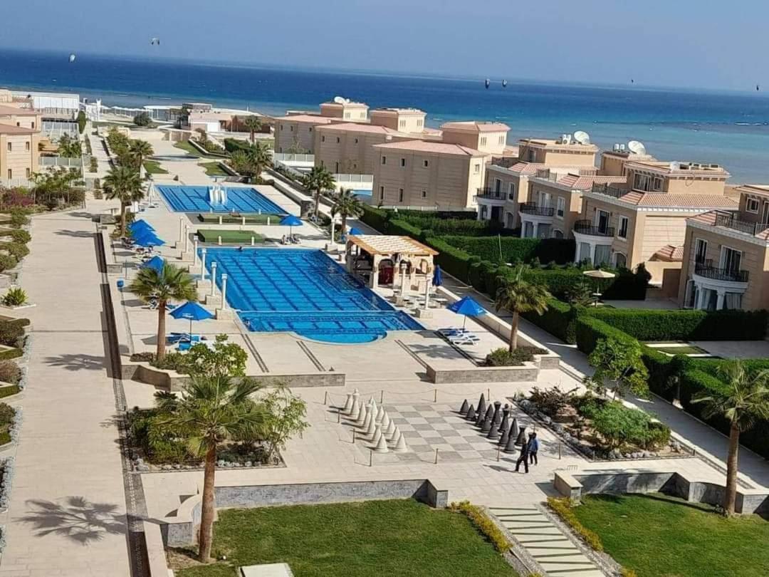 Resort In With Private *