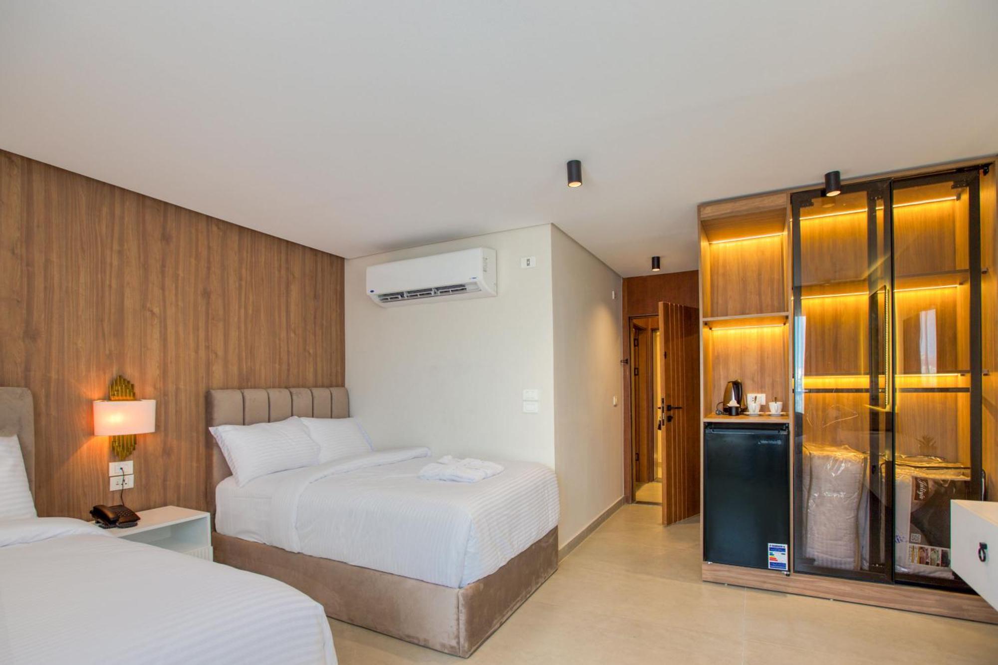 Hotel Galaxy Pyramids View
