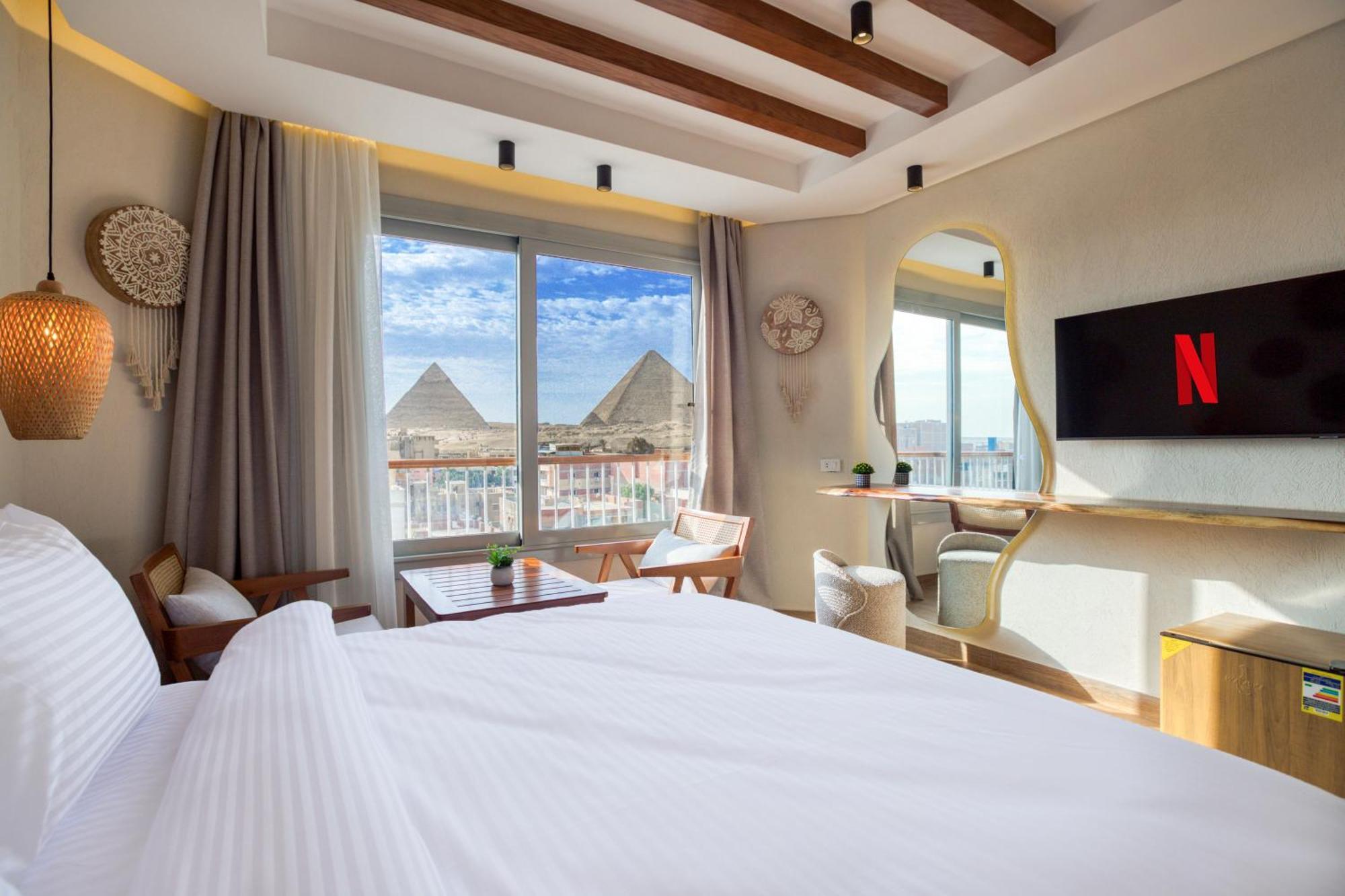 Hotel Galaxy Pyramids View