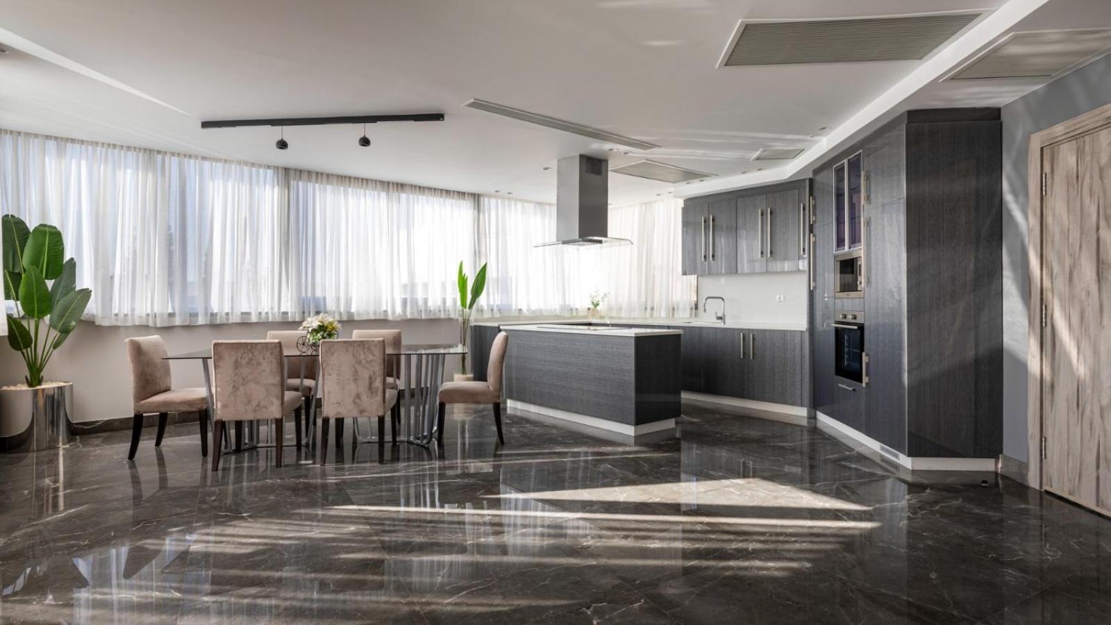 Luxurious Penthouse At The Jw Marriott Cairo