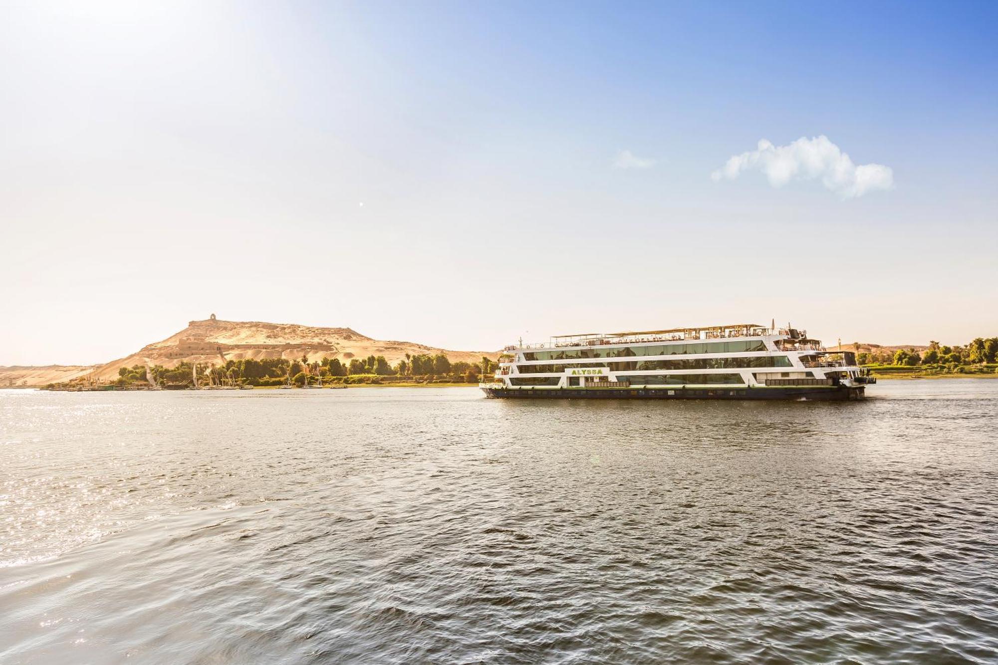 Hotel M/y Alyssa - 4 Or 7 Nights From Each Monday And 3 Or 7 Nights From Aswan Each Friday Luxor