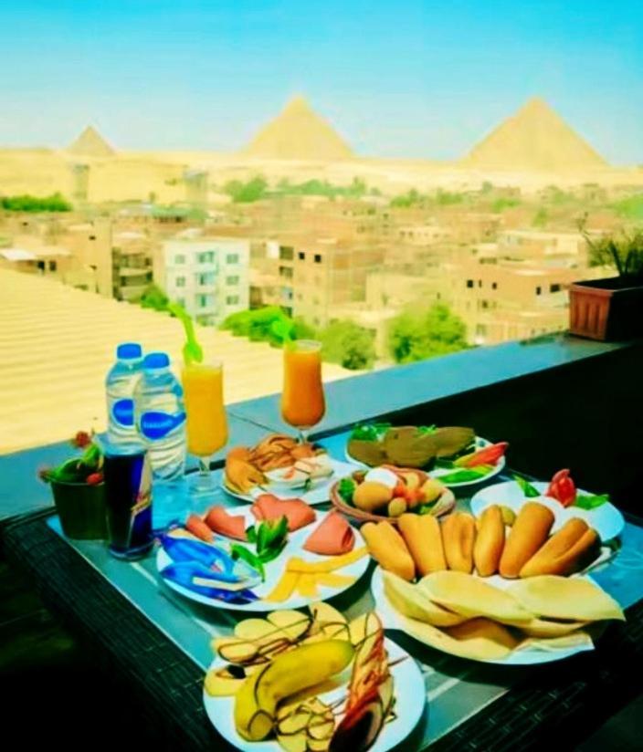 Hotel Topaz Pyramids View *