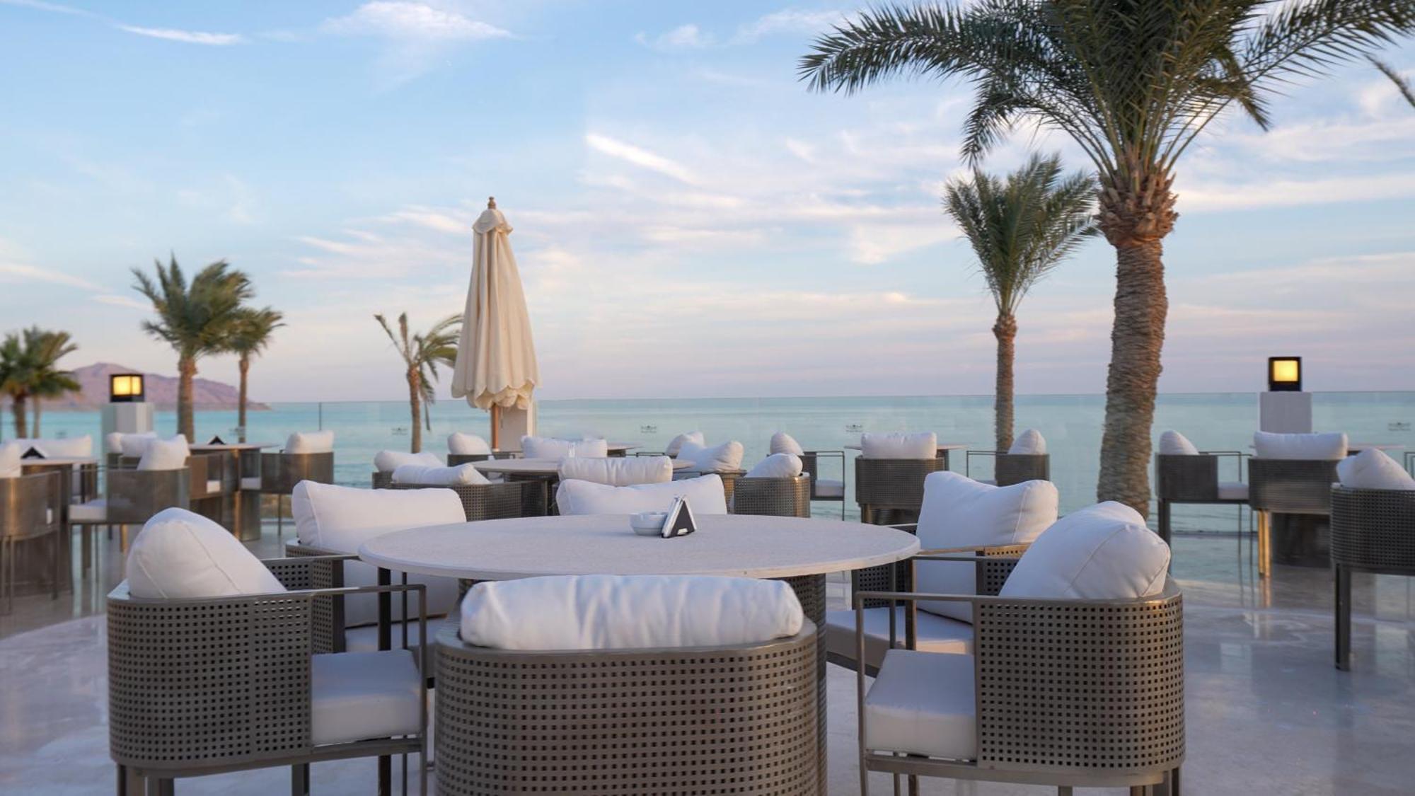 Resort Sunrise Remal Beach