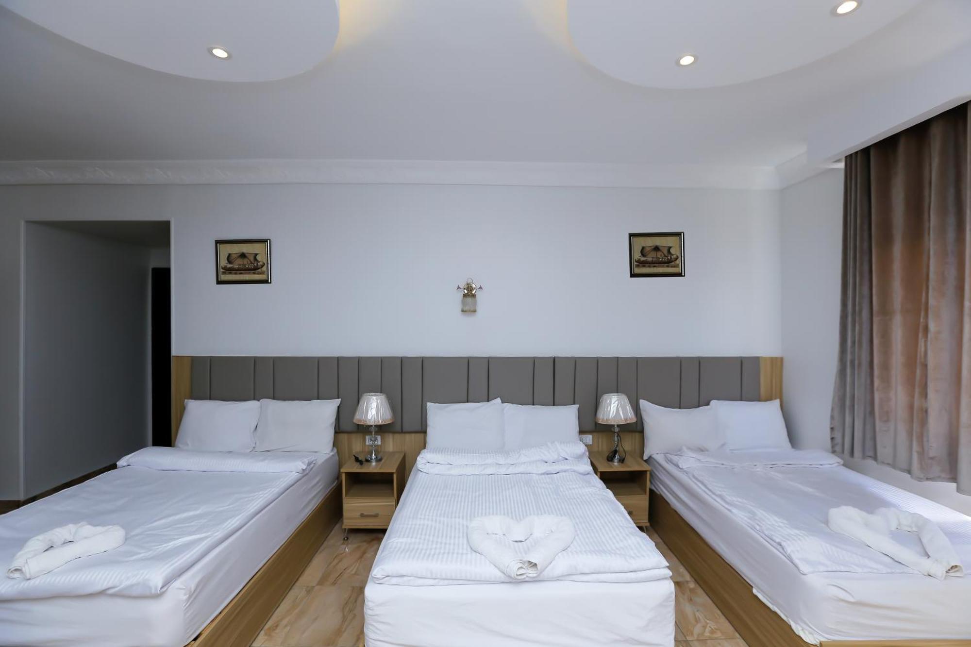 Pyramids Express View 3* Kafret el-Gabal