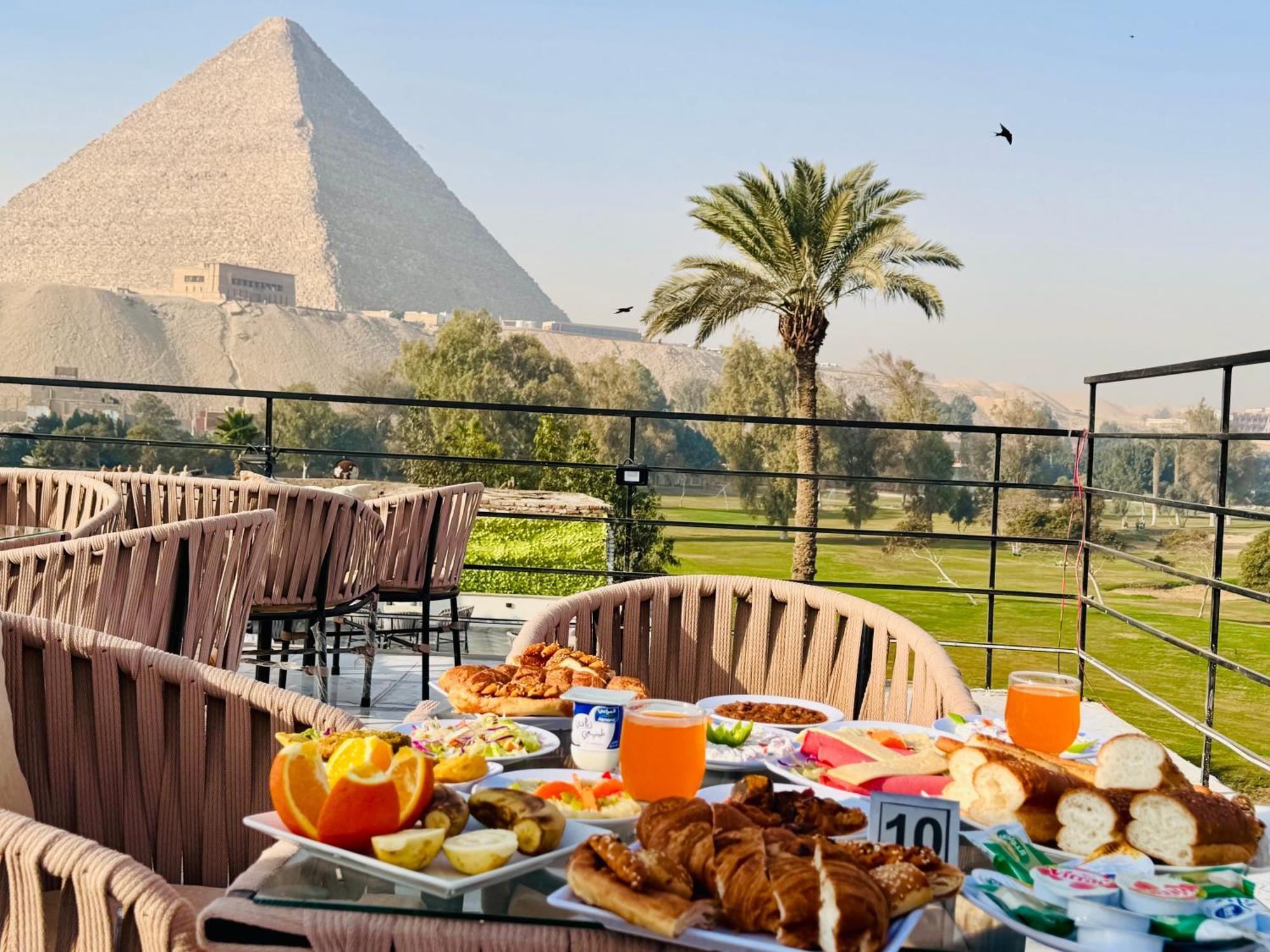 New Golf Pyramids View Hotel