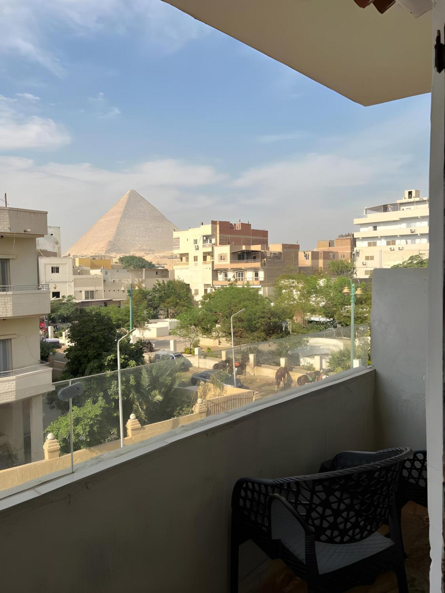 Golden Pyramids Of The Middle East 3*