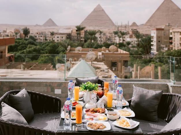 Tuya Pyramid View Hotel