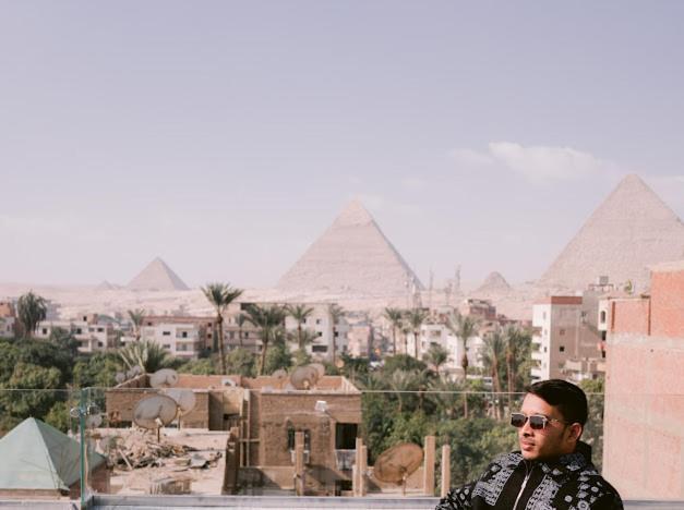 Tuya Pyramid View *