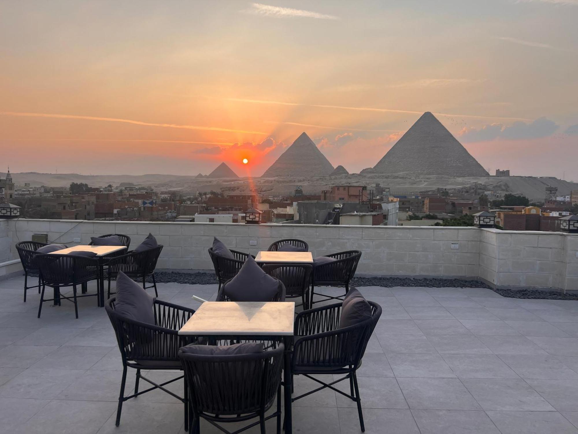 Kings Gate Pyramids Hotel