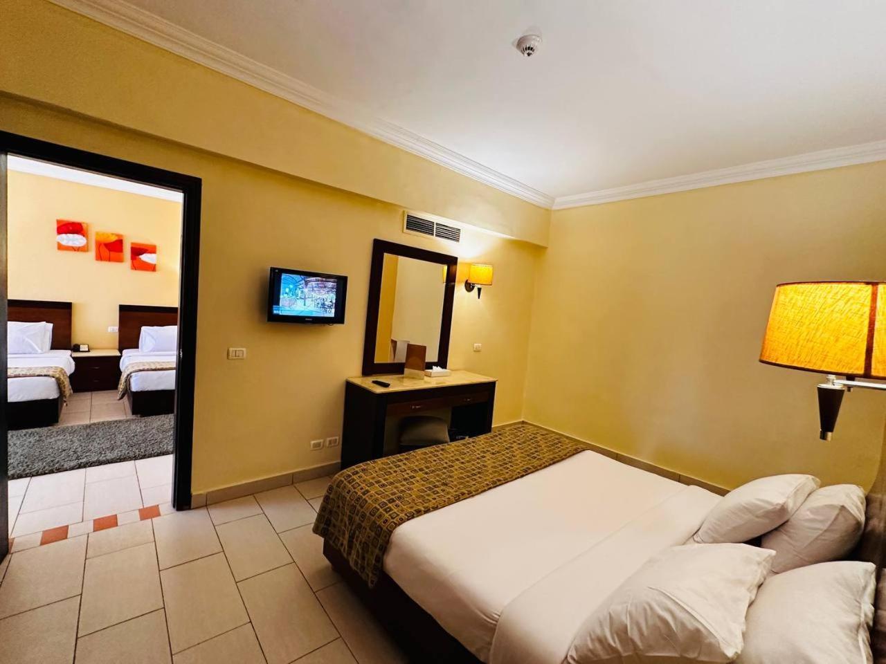 Regency Plaza Aqua Park And 4*