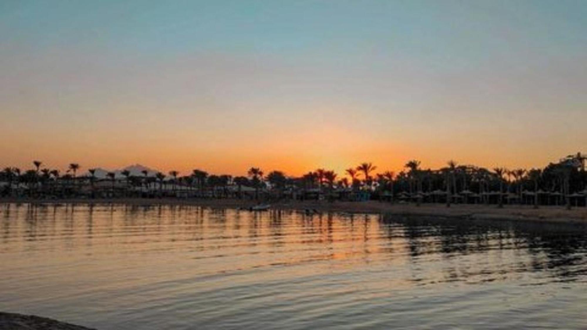 Mirage Bay & Aqua Park Resort