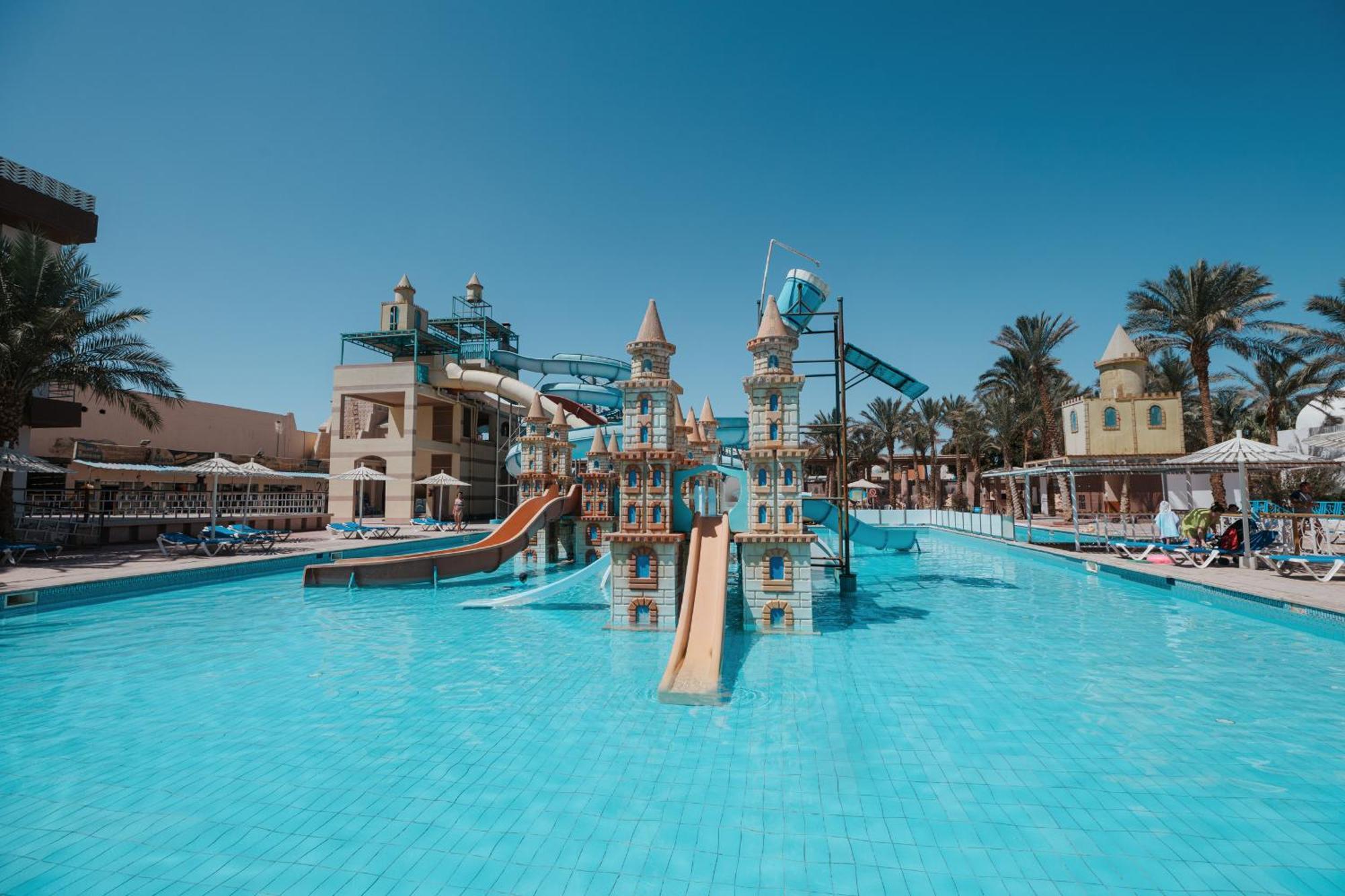 Resort Mirage Bay & Aqua Park