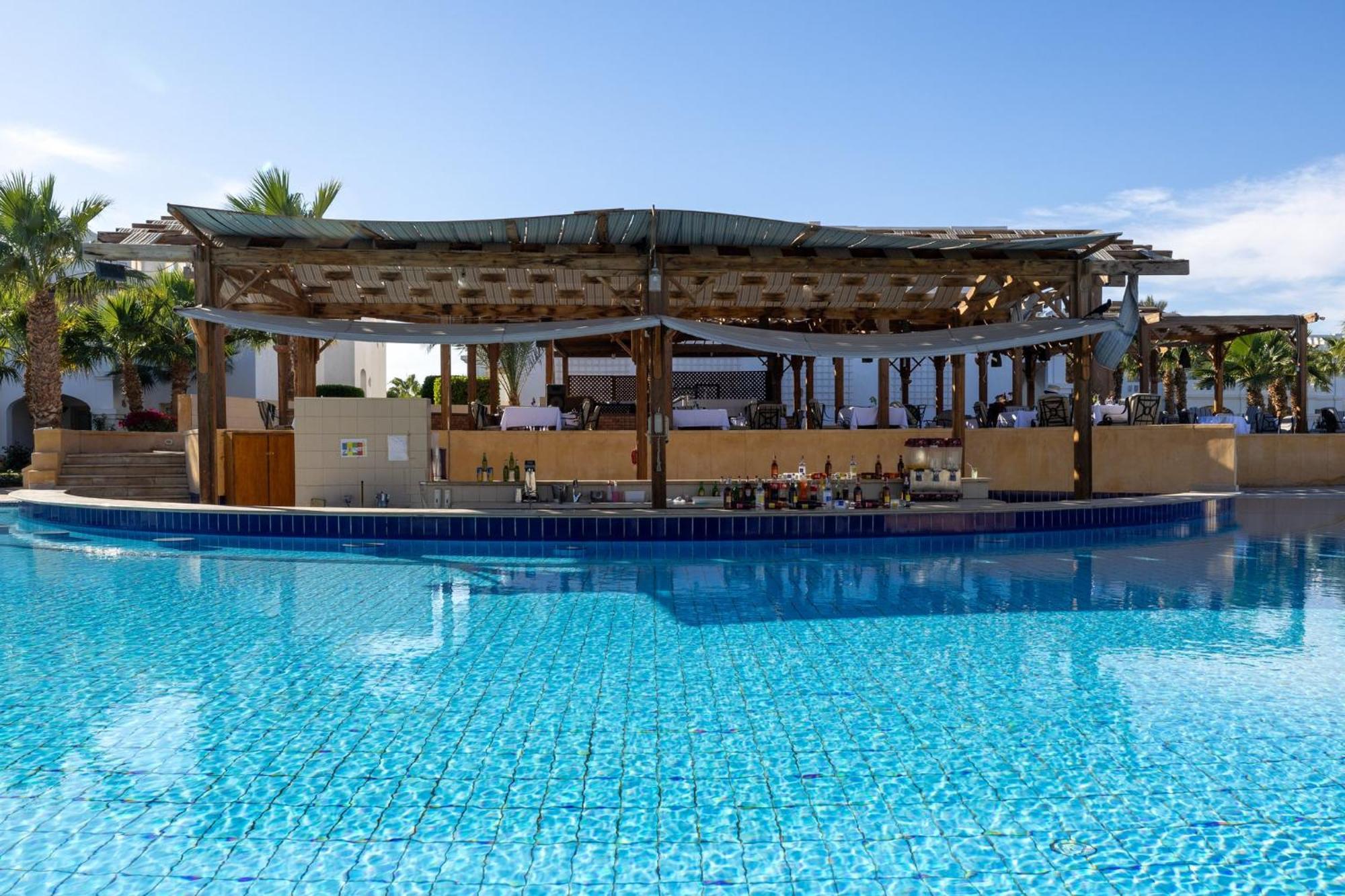Hotel Continental Plaza 4*
