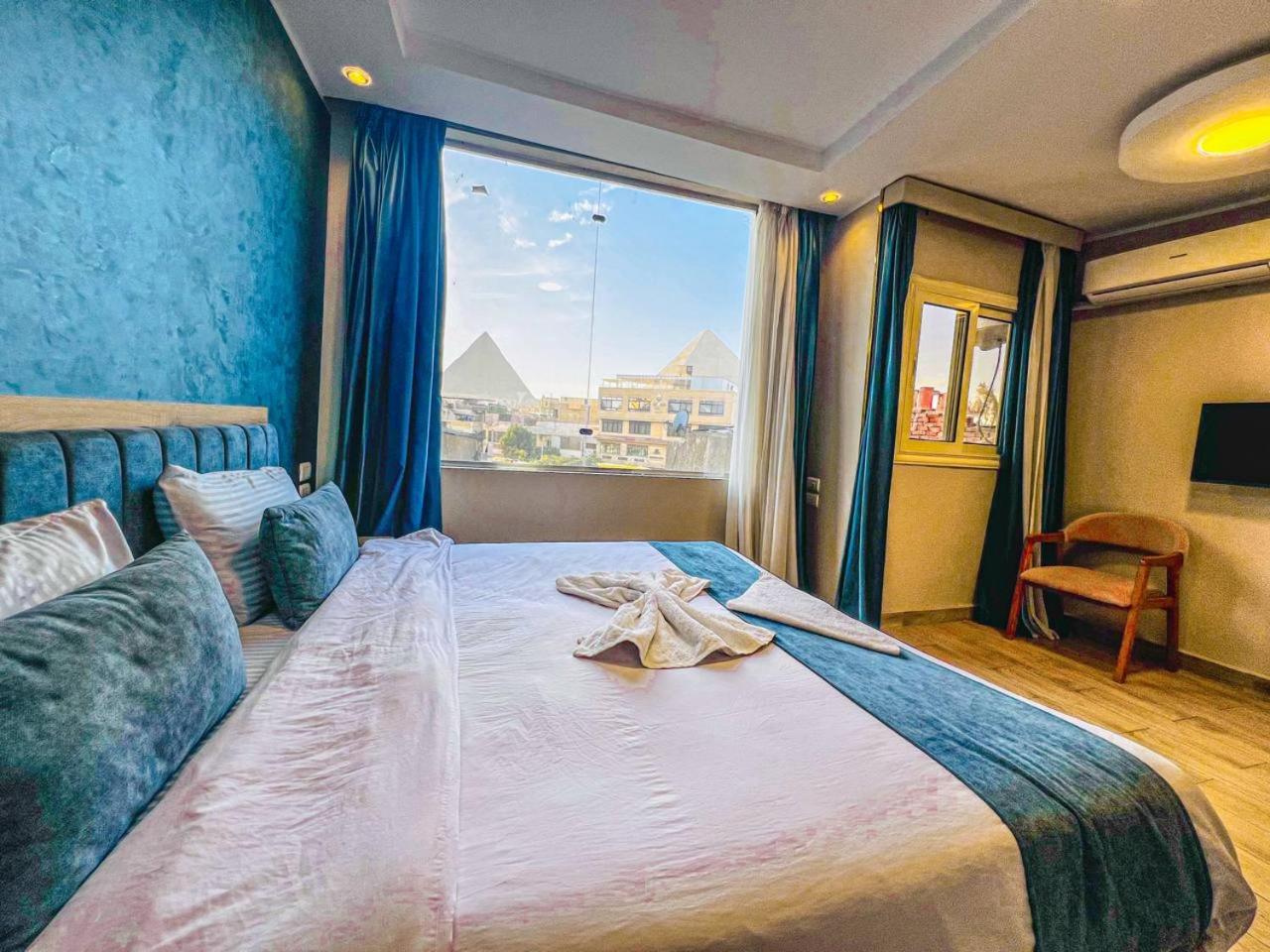 Reds Pyramids View Hotel Cairo