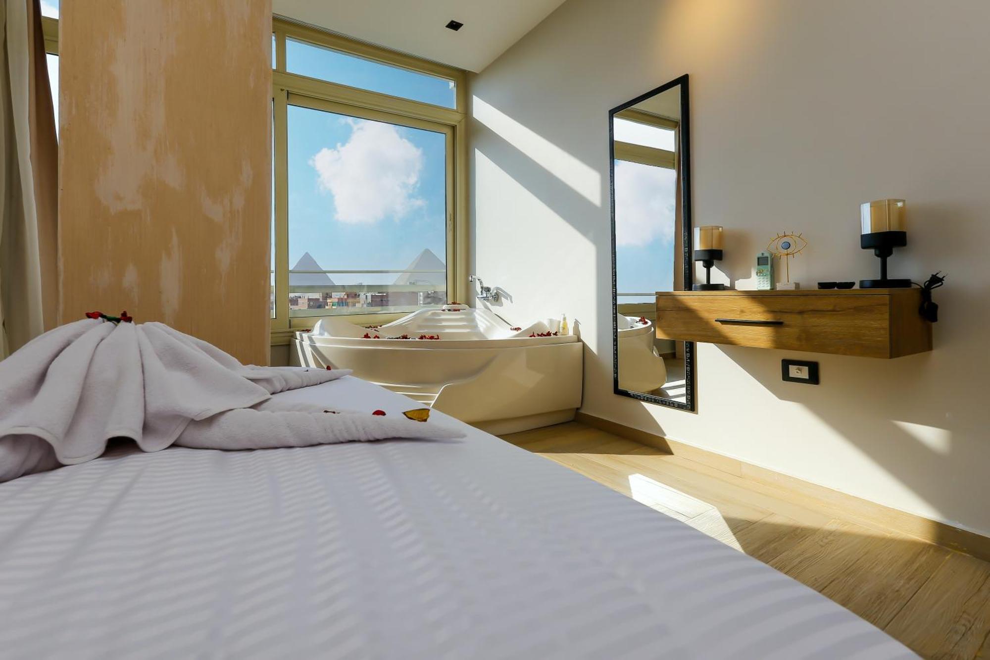 Aparthotel Rixoss Tower Pyramids View Nazlet el-Sisi